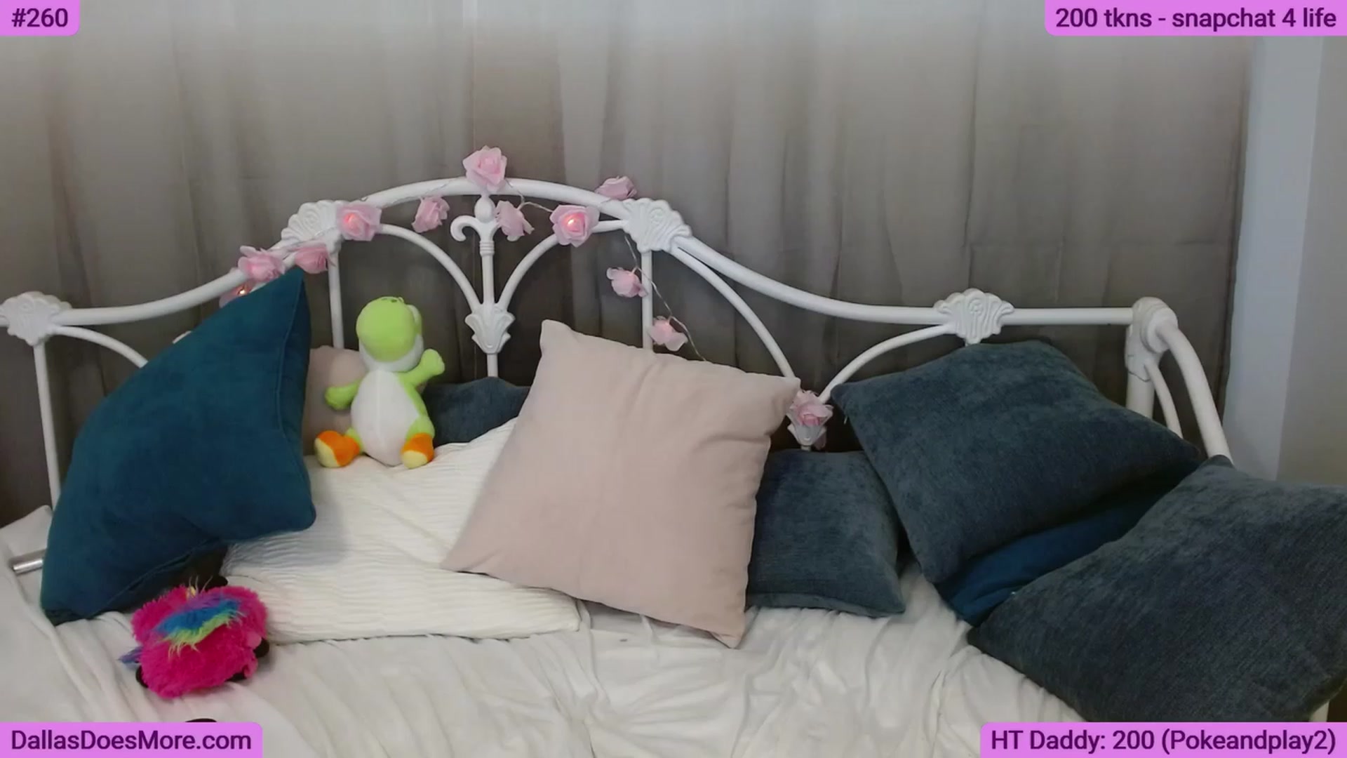 Gallery image thumbnail from FortWorthOhMy's myfreecams stream on, 06/20/2023, 22:09 image 6 of 20