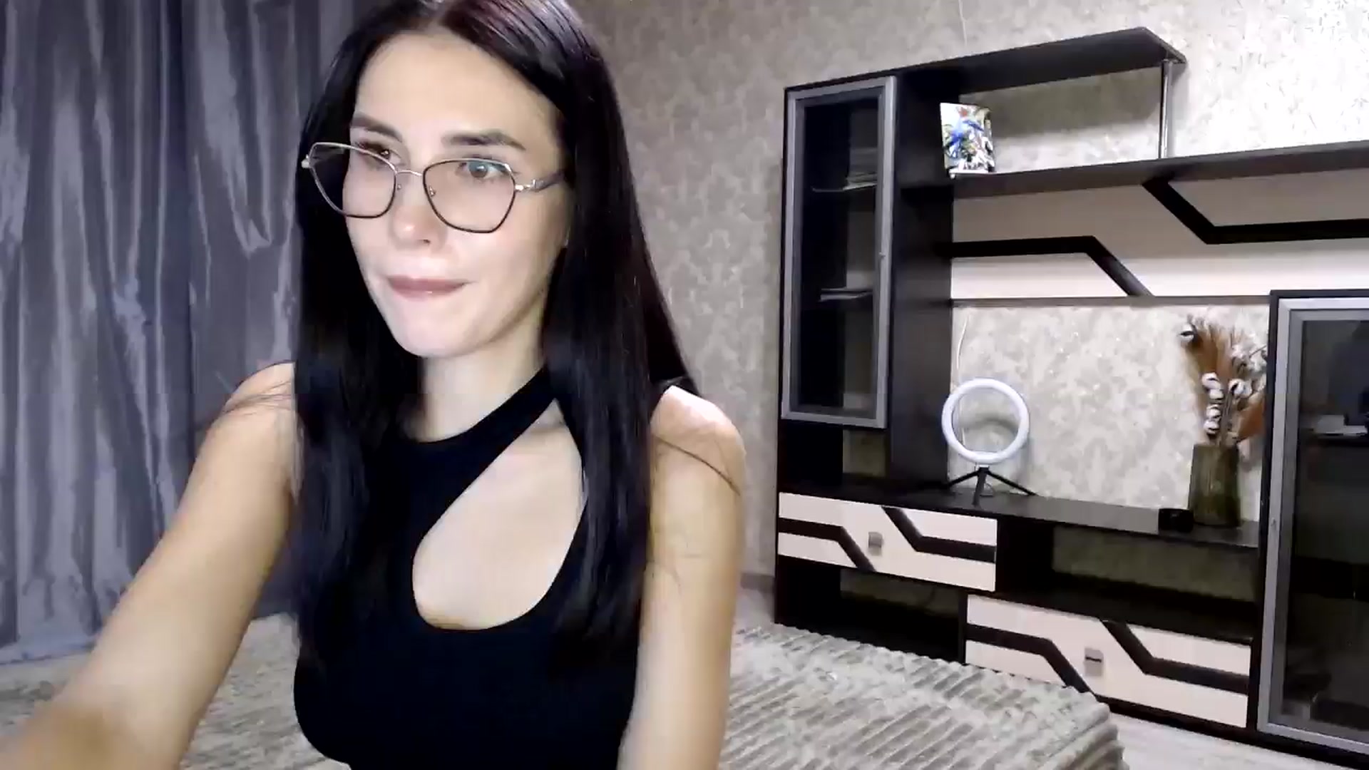 Gallery image thumbnail from Fortunately's myfreecams stream on, 09/15/2024, 20:28 image 7 of 20