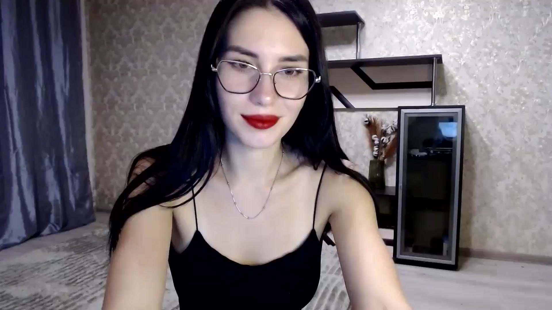 Gallery image thumbnail from Fortunately's myfreecams stream on, 09/17/2024, 21:41 image 6 of 20