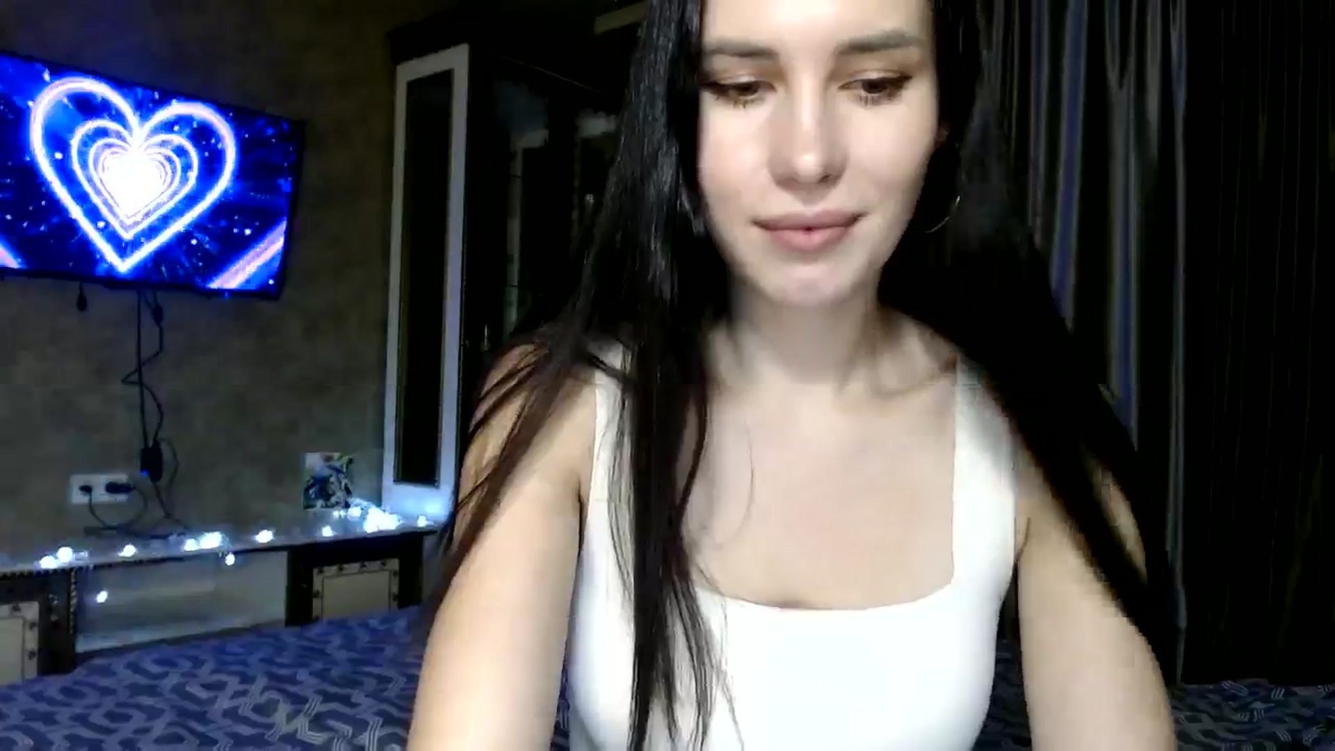 Gallery image thumbnail from Fortunately's myfreecams stream on, 12/11/2024, 17:34 image 19 of 20