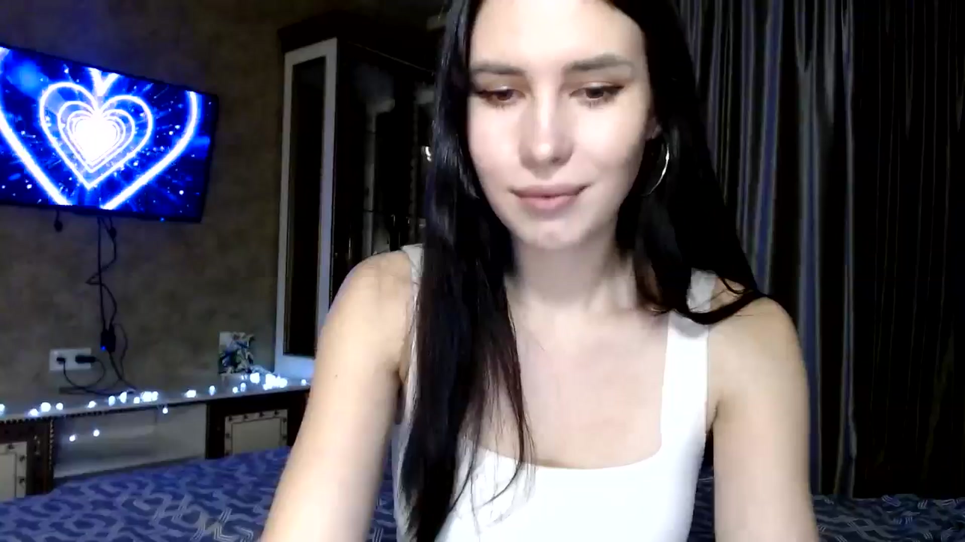 Gallery image thumbnail from Fortunately's myfreecams stream on, 12/11/2024, 17:34 image 11 of 20
