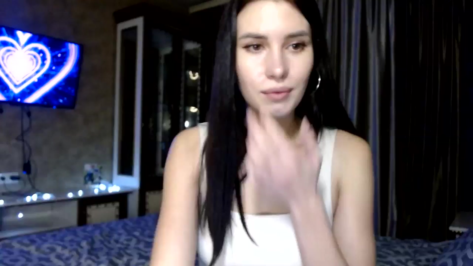 Gallery image thumbnail from Fortunately's myfreecams stream on, 12/11/2024, 19:14 image 4 of 20