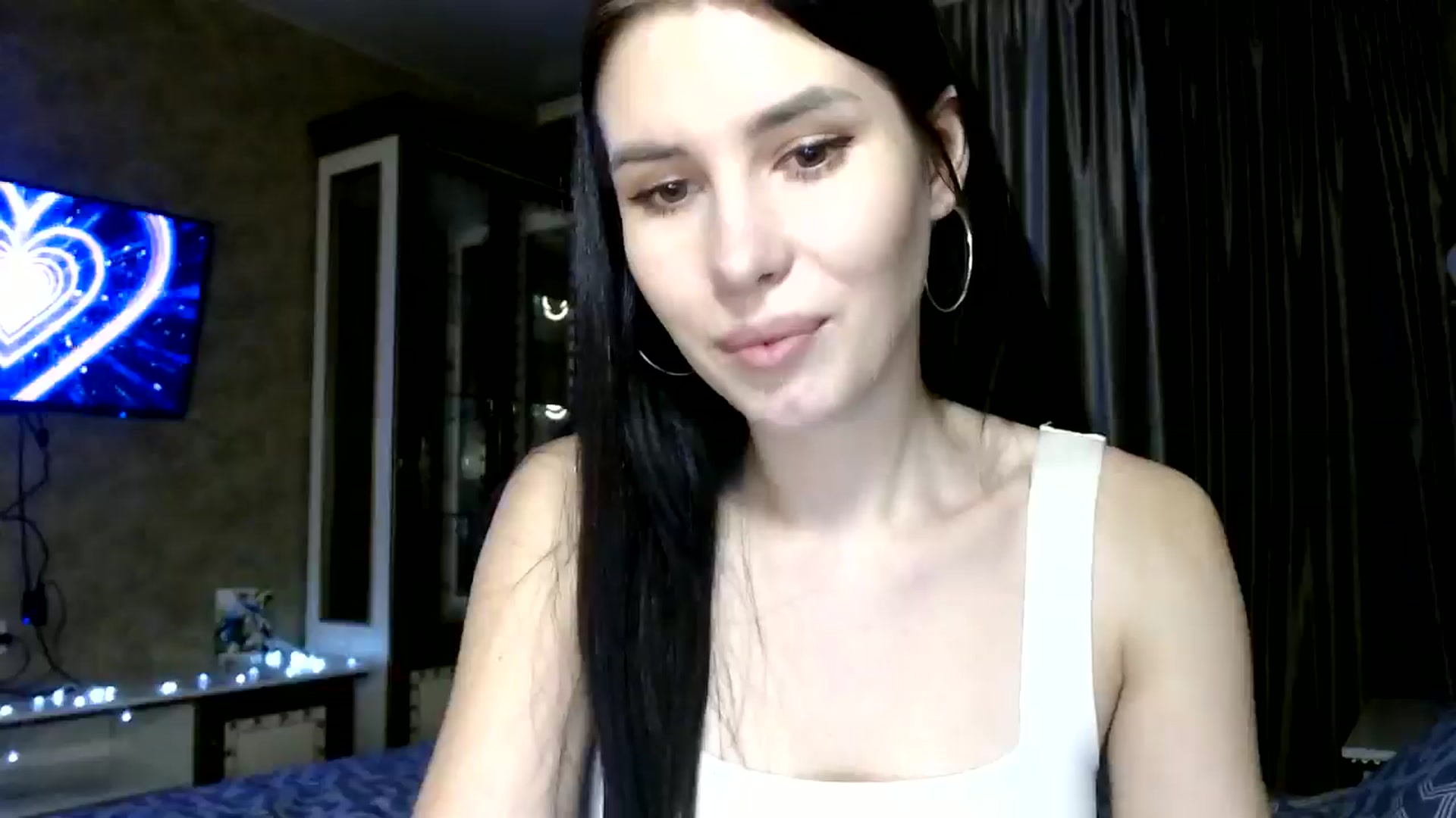 Gallery image thumbnail from Fortunately's myfreecams stream on, 12/11/2024, 20:11 image 15 of 20