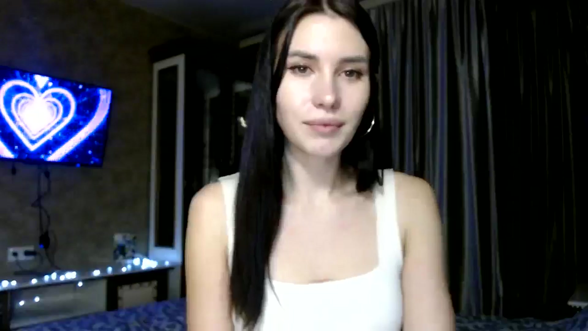 Gallery image thumbnail from Fortunately's myfreecams stream on, 12/11/2024, 20:11 image 5 of 20