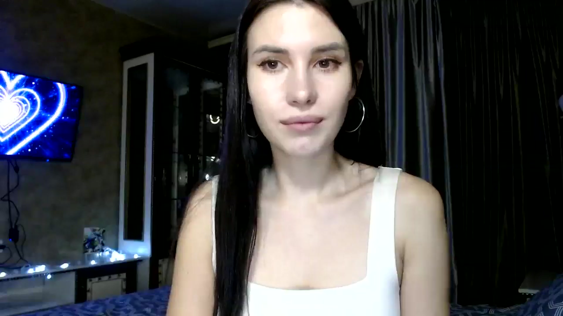 Gallery image thumbnail from Fortunately's myfreecams stream on, 12/11/2024, 20:11 image 16 of 20