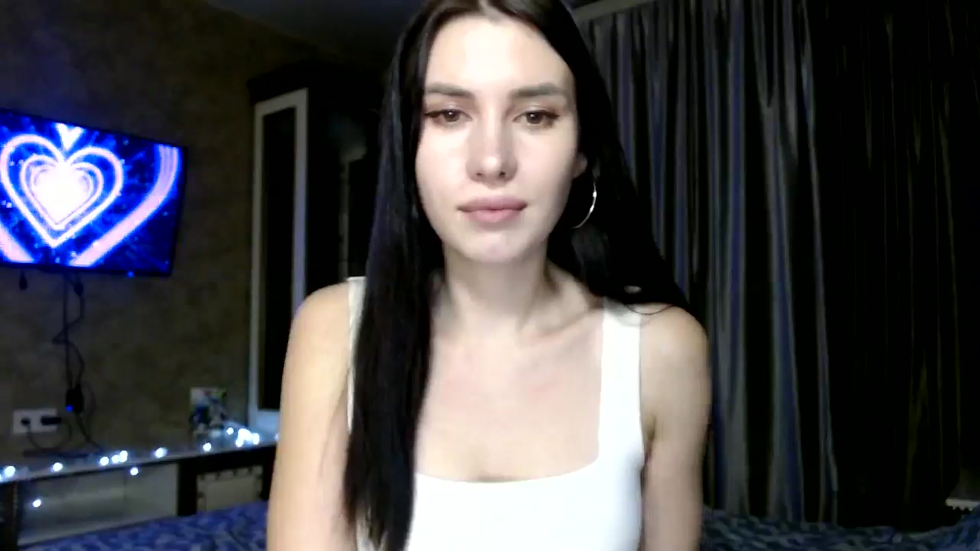 Gallery image thumbnail from Fortunately's myfreecams stream on, 12/11/2024, 20:11 image 3 of 20