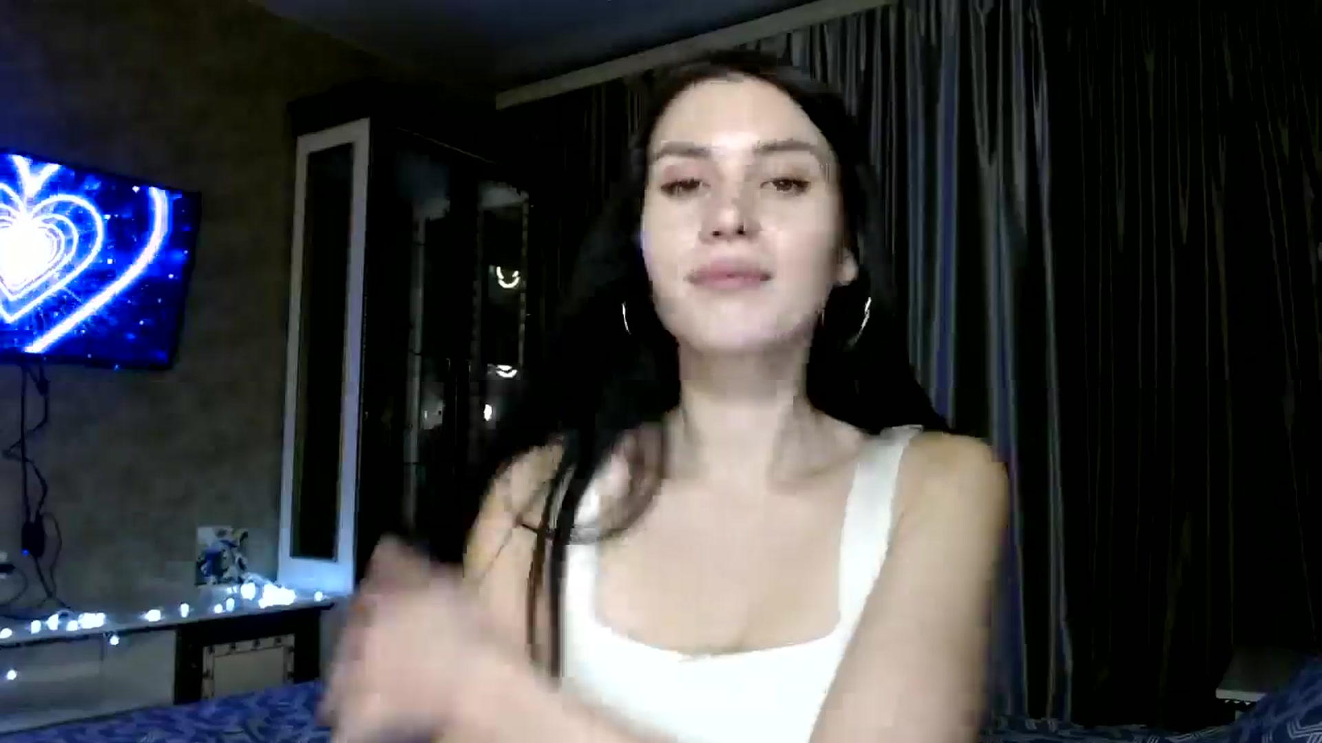 Gallery image thumbnail from Fortunately's myfreecams stream on, 12/11/2024, 20:11 image 11 of 20