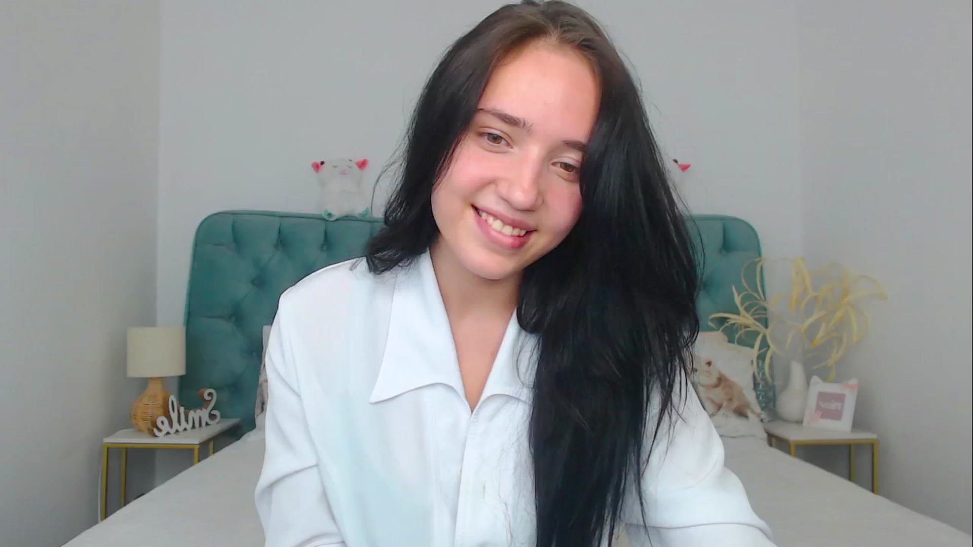 Gallery image thumbnail from Fortune777_'s myfreecams stream on, 10/11/2025, 10:21 image 1 of 20