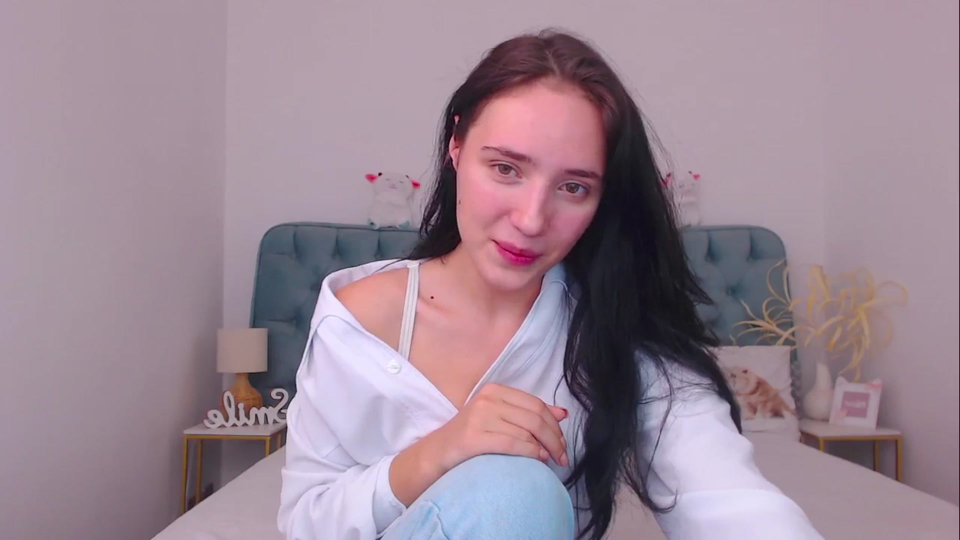 Gallery image thumbnail from Fortune777_'s myfreecams stream on, 10/13/2025, 10:42 image 19 of 20