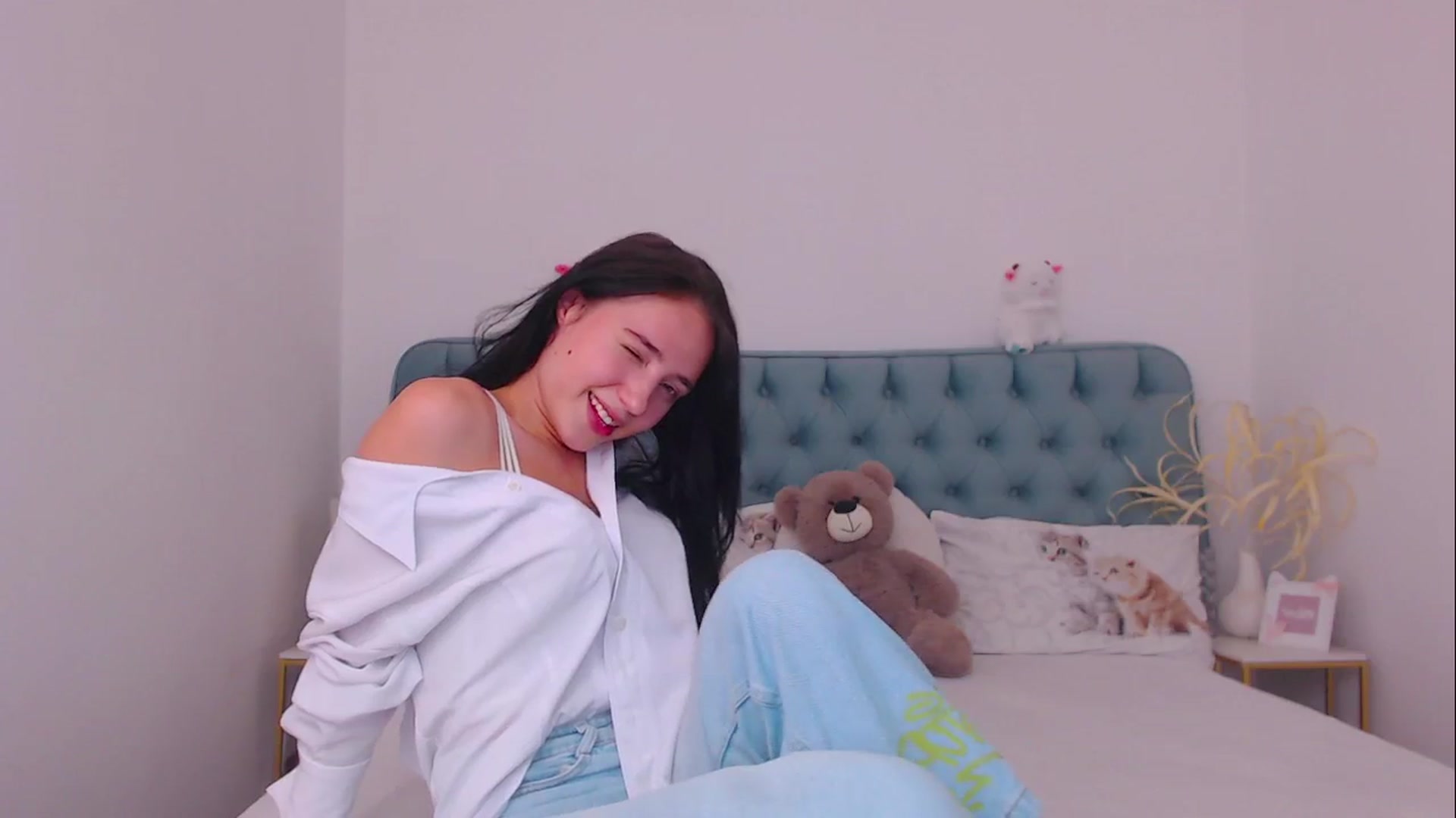 Gallery image thumbnail from Fortune777_'s myfreecams stream on, 10/13/2025, 11:12 image 14 of 20