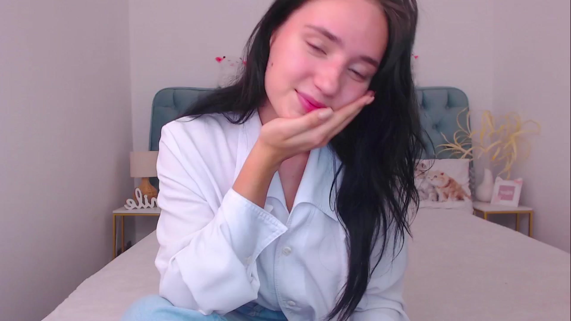 Gallery image thumbnail from Fortune777_'s myfreecams stream on, 10/13/2025, 16:40 image 4 of 20
