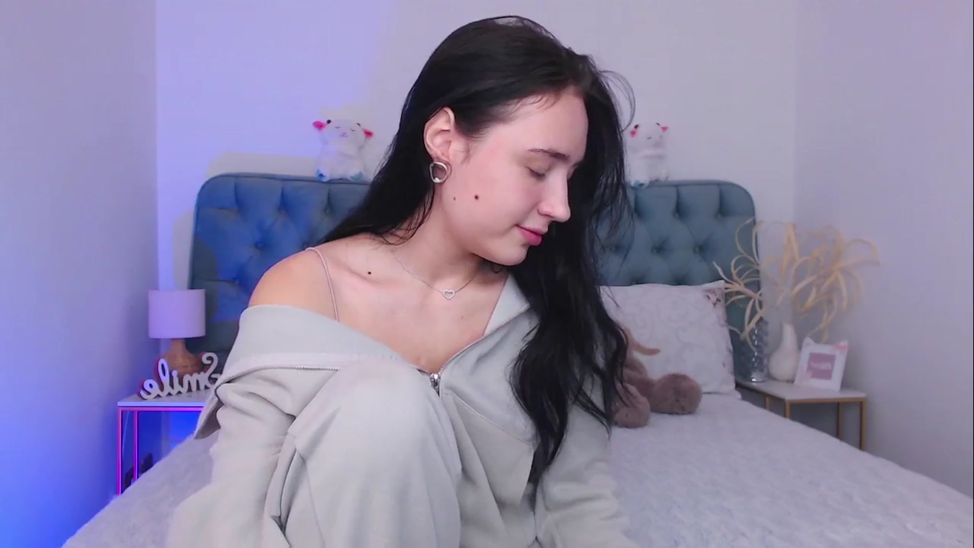 Gallery image thumbnail from Fortune777_'s myfreecams stream on, 10/14/2025, 08:27 image 3 of 20