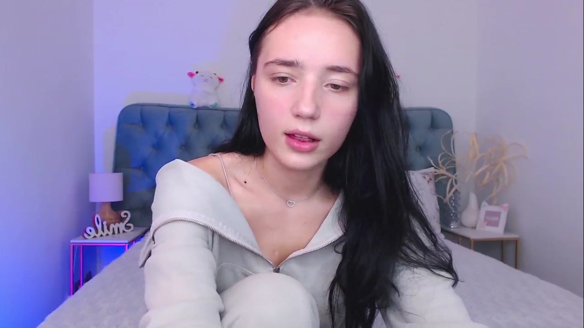 Gallery image thumbnail from Fortune777_'s myfreecams stream on, 10/14/2025, 09:09 image 5 of 20