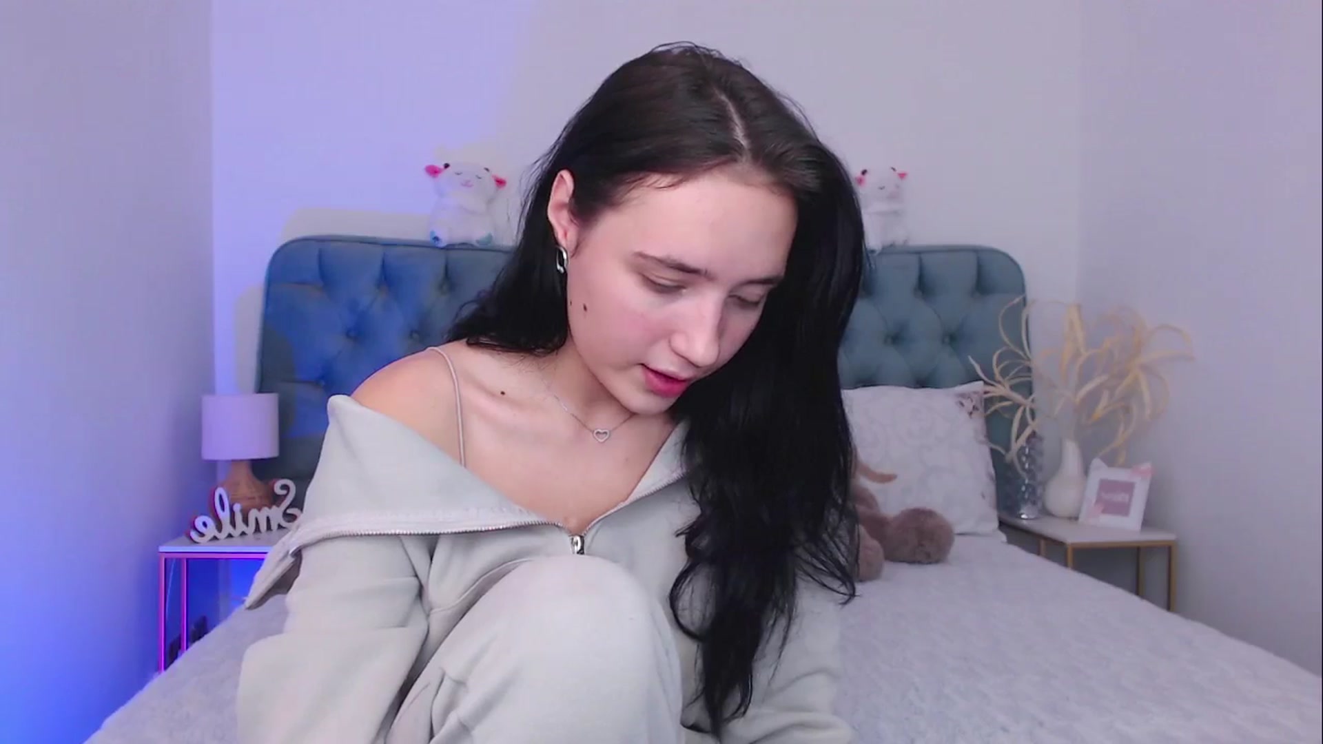 Gallery image thumbnail from Fortune777_'s myfreecams stream on, 10/14/2025, 09:09 image 6 of 20