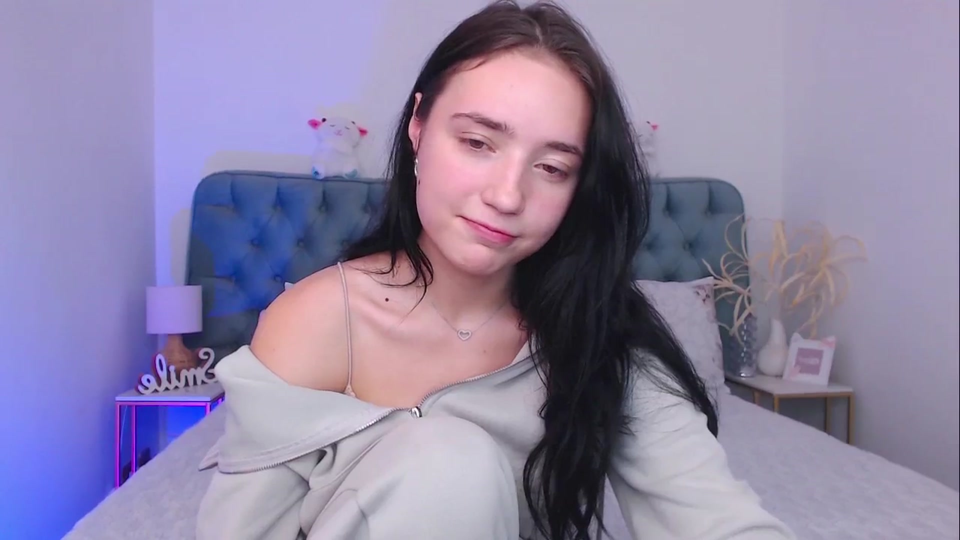 Gallery image thumbnail from Fortune777_'s myfreecams stream on, 10/14/2025, 09:09 image 20 of 20