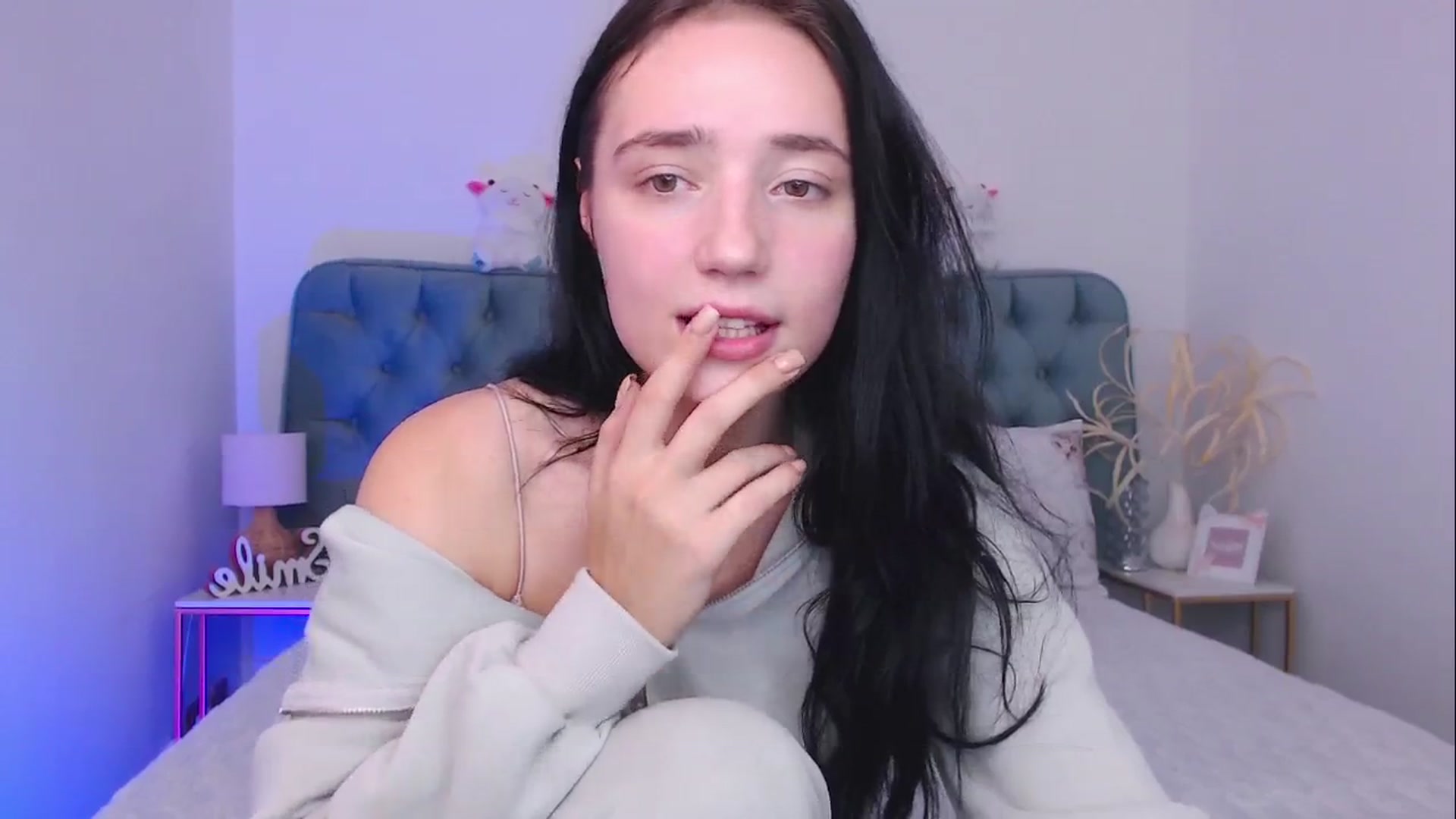 Gallery image thumbnail from Fortune777_'s myfreecams stream on, 10/14/2025, 09:09 image 12 of 20