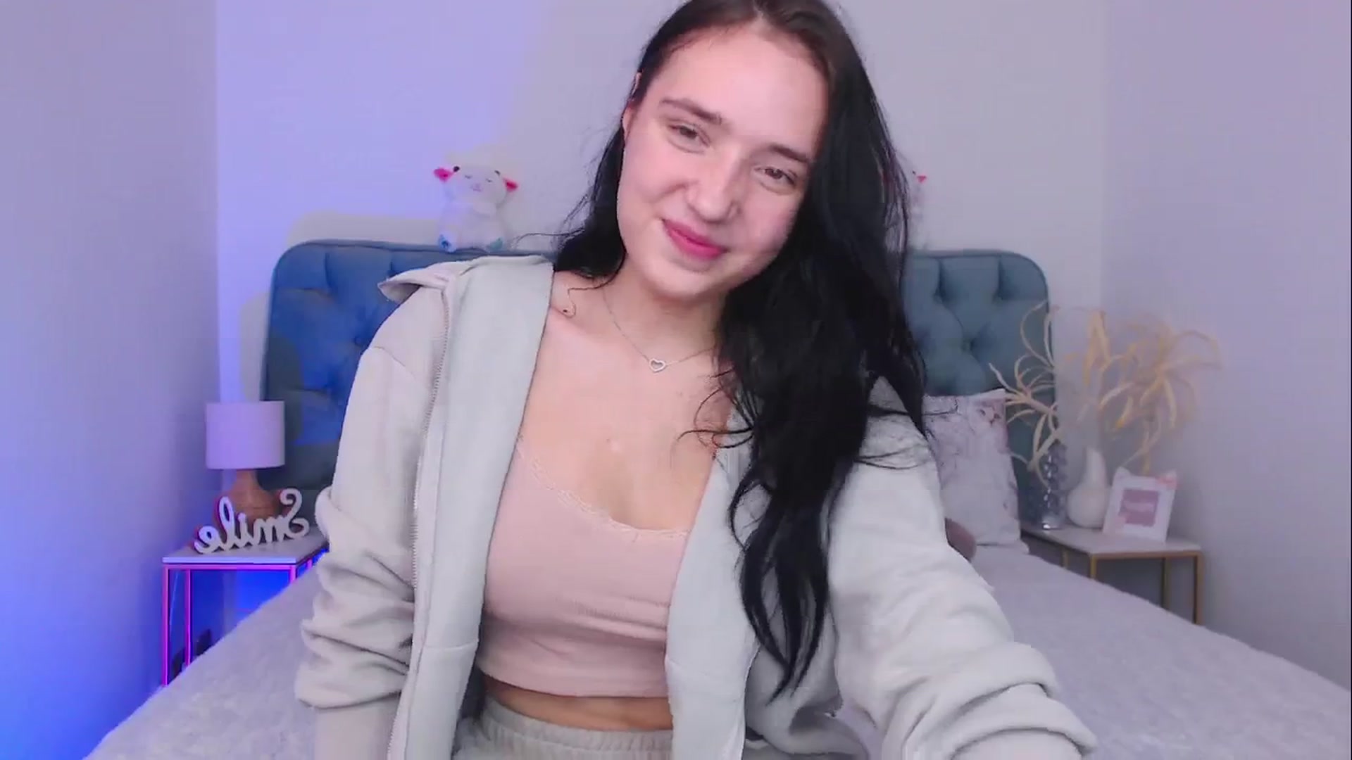 Gallery image thumbnail from Fortune777_'s myfreecams stream on, 10/14/2025, 11:44 image 13 of 20