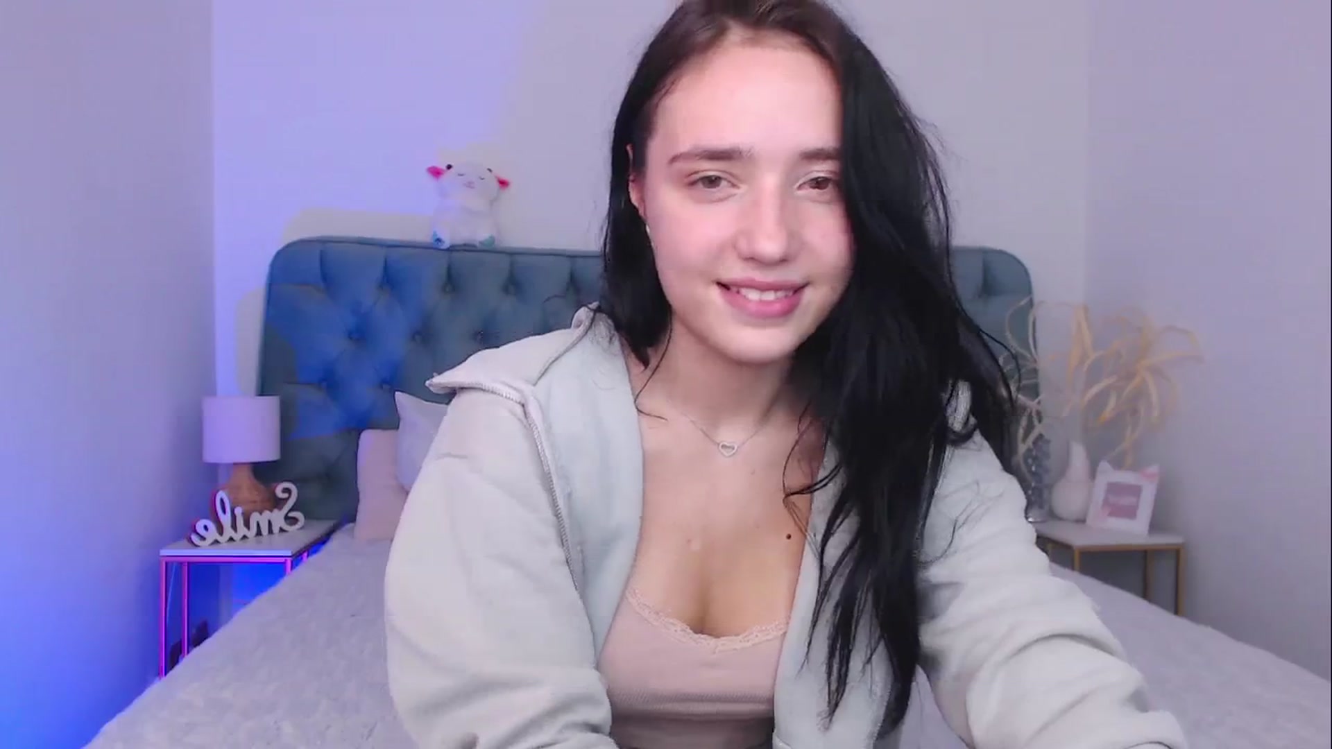 Gallery image thumbnail from Fortune777_'s myfreecams stream on, 10/14/2025, 11:44 image 17 of 20
