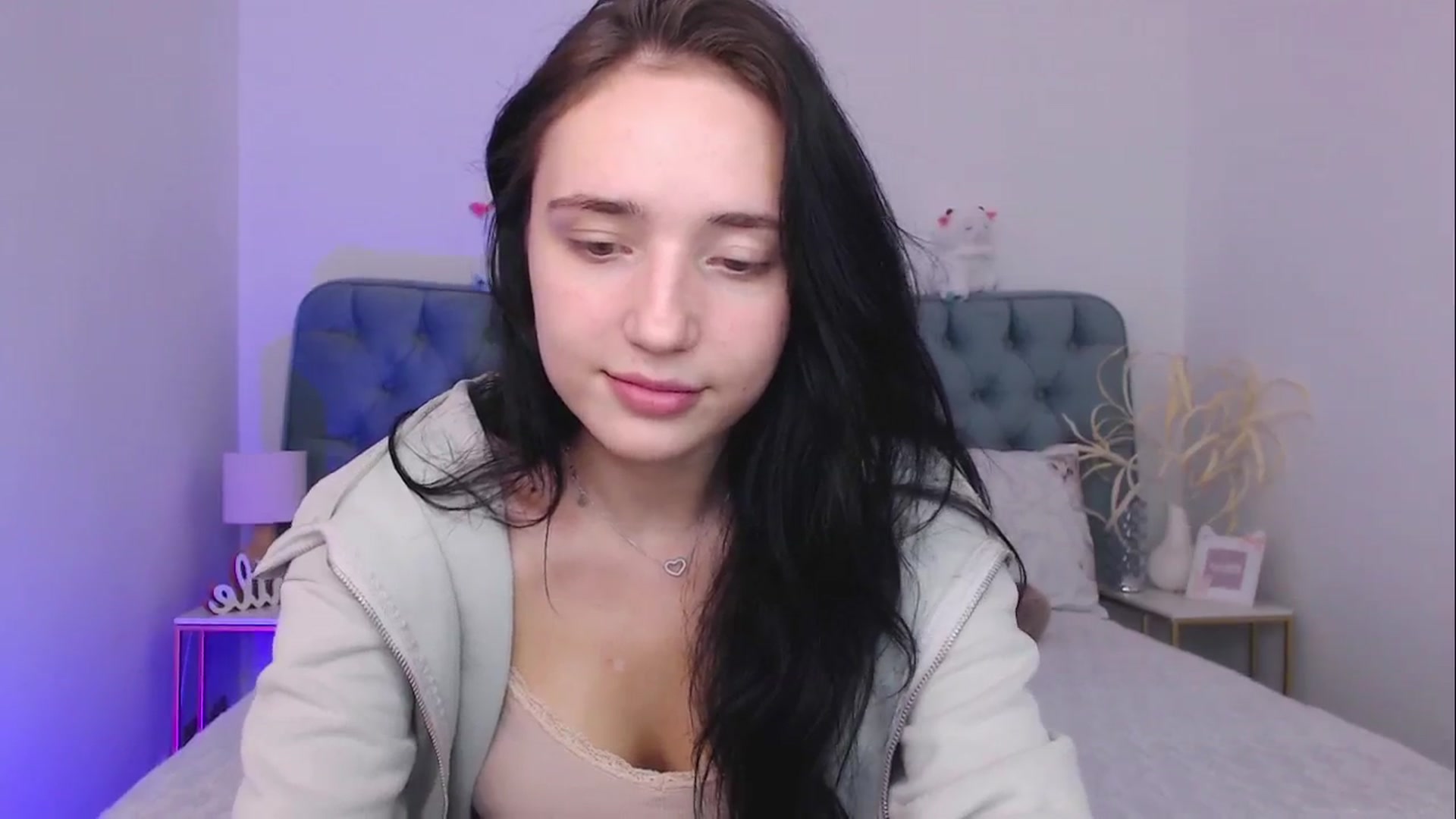 Gallery image thumbnail from Fortune777_'s myfreecams stream on, 10/14/2025, 16:19 image 6 of 20