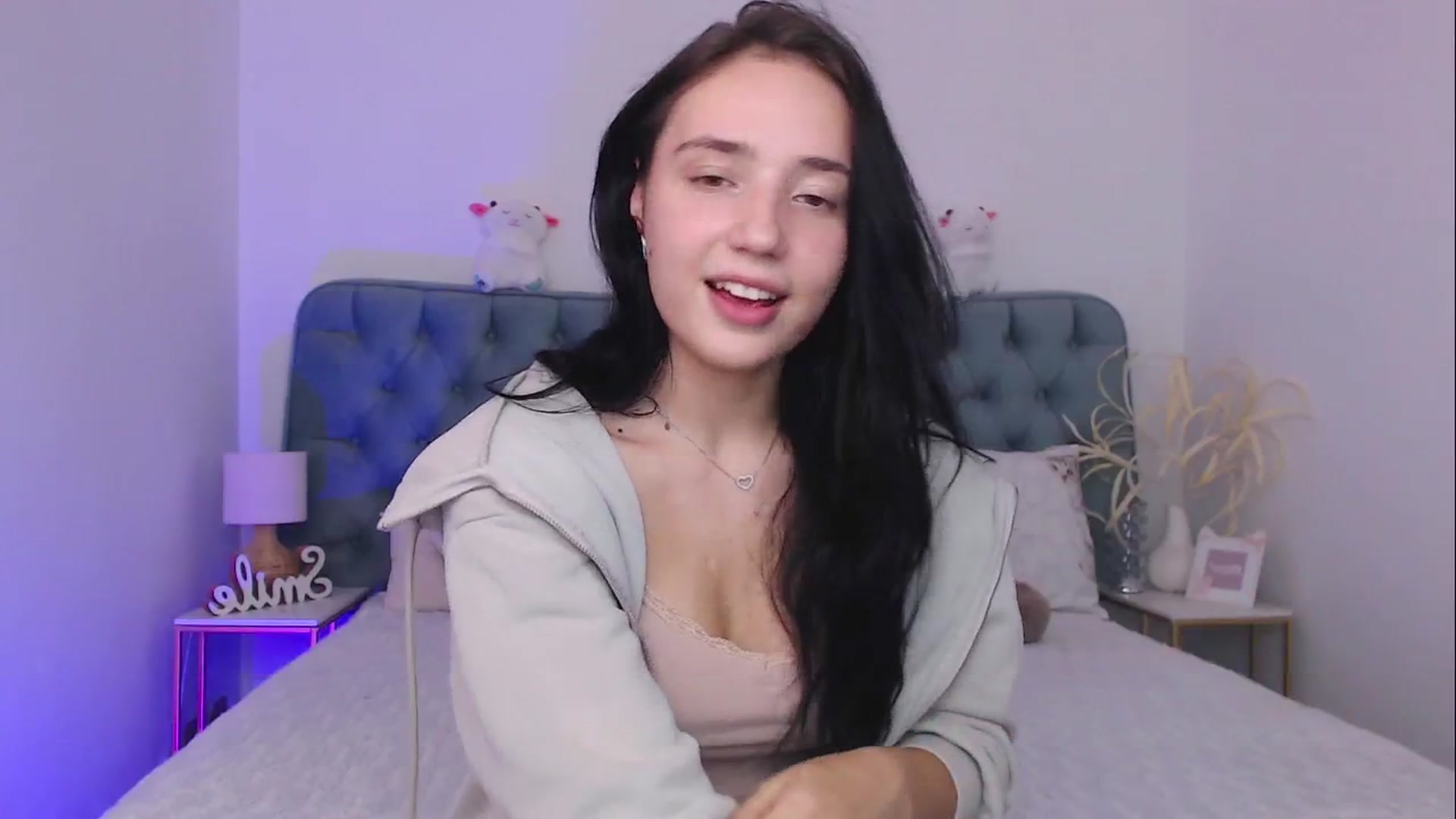 Gallery image thumbnail from Fortune777_'s myfreecams stream on, 10/14/2025, 16:19 image 15 of 20