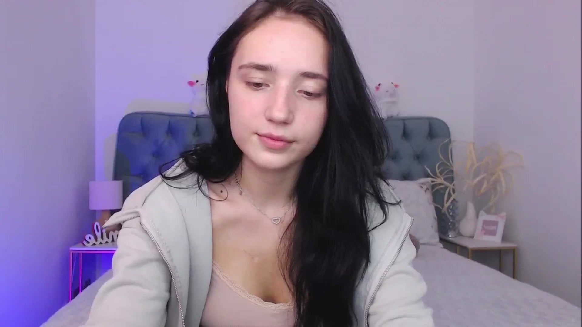 Gallery image thumbnail from Fortune777_'s myfreecams stream on, 10/14/2025, 16:19 image 16 of 20