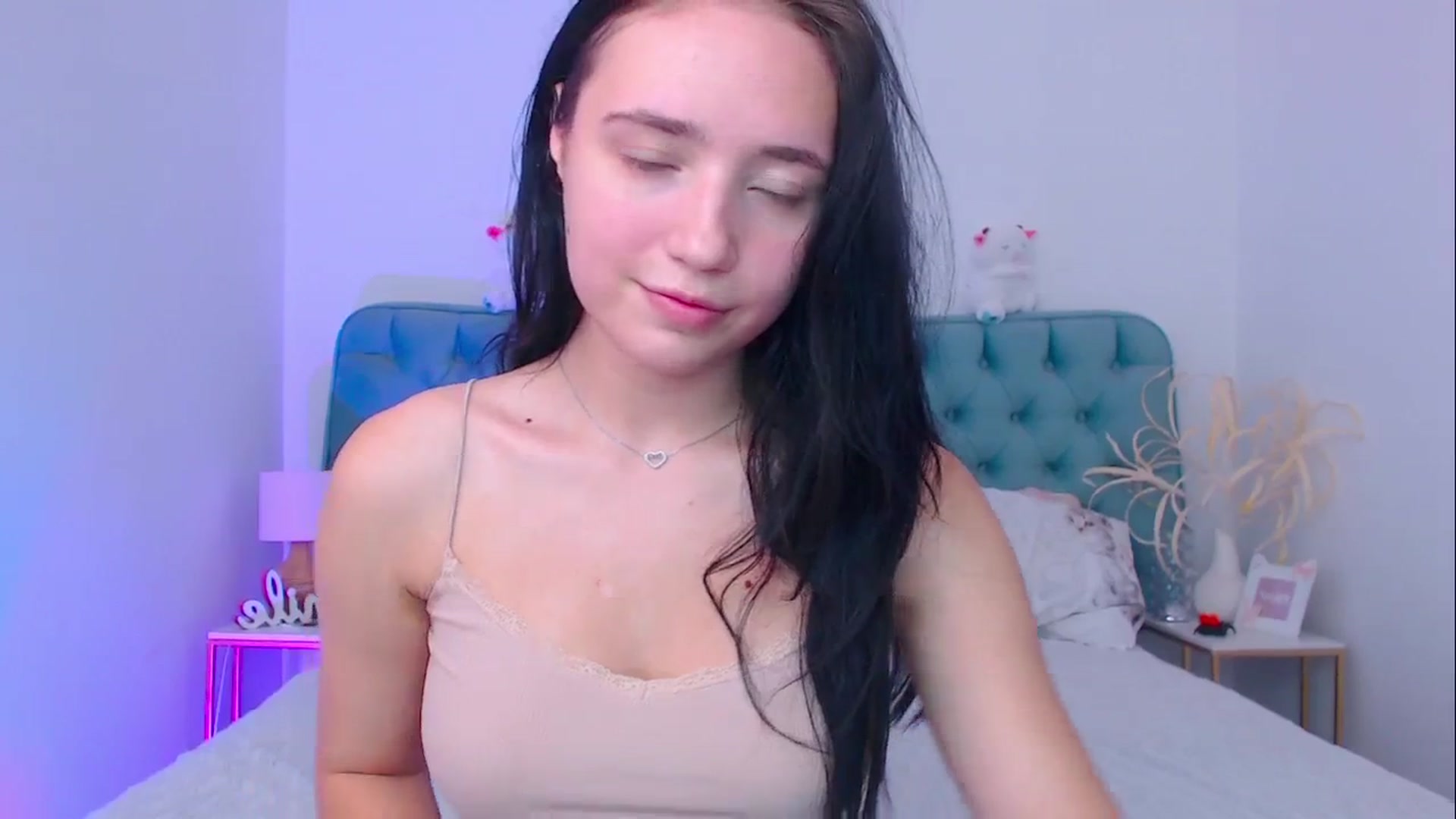 Gallery image thumbnail from Fortune777_'s myfreecams stream on, 10/15/2025, 11:50 image 3 of 20