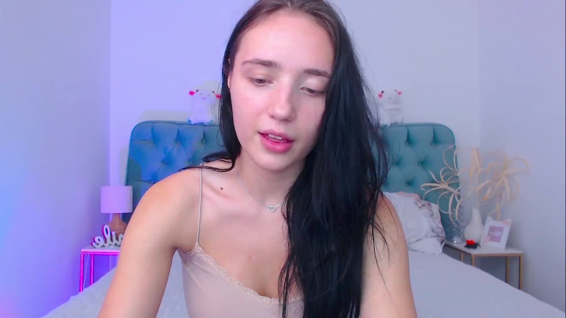 Gallery image thumbnail from Fortune777_'s myfreecams stream on, 10/15/2025, 15:11 image 9 of 20