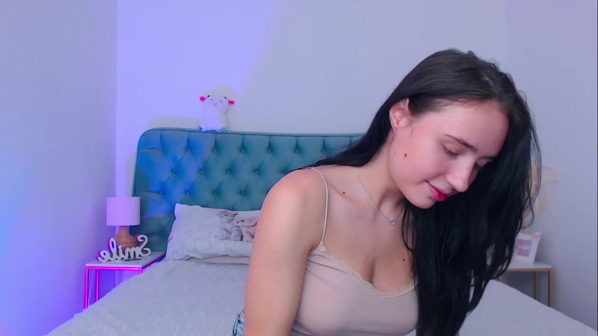 Gallery image thumbnail from Fortune777_'s myfreecams stream on, 10/15/2025, 15:11 image 17 of 20