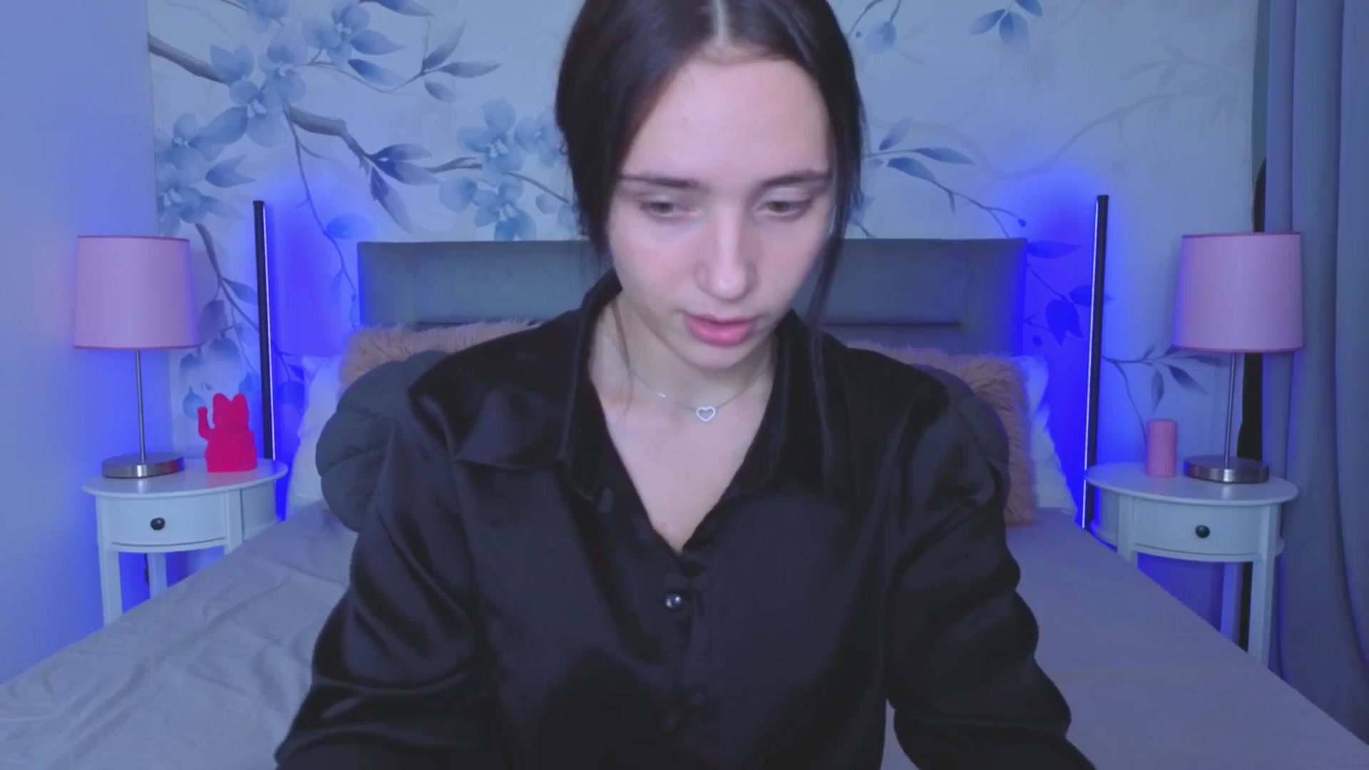 Gallery image thumbnail from Fortune777_'s myfreecams stream on, 10/16/2025, 22:35 image 18 of 20