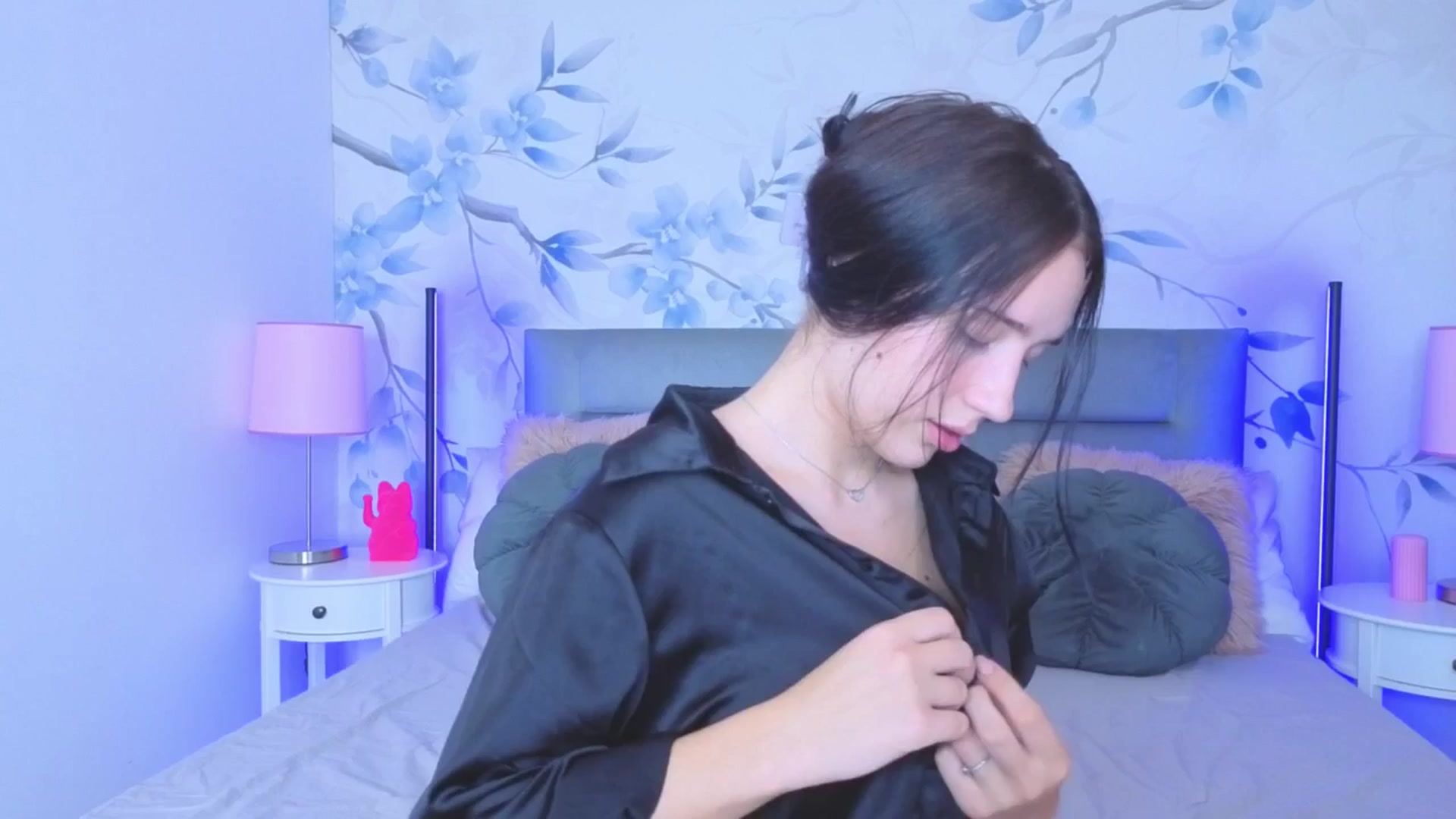 Gallery image thumbnail from Fortune777_'s myfreecams stream on, 10/17/2025, 24:18 image 15 of 20