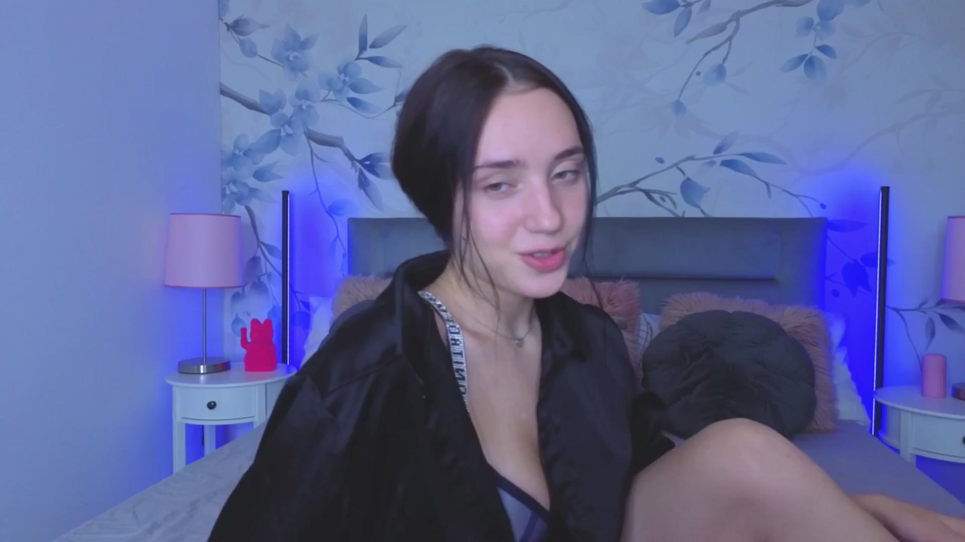 Gallery image thumbnail from Fortune777_'s myfreecams stream on, 10/17/2025, 24:18 image 12 of 20
