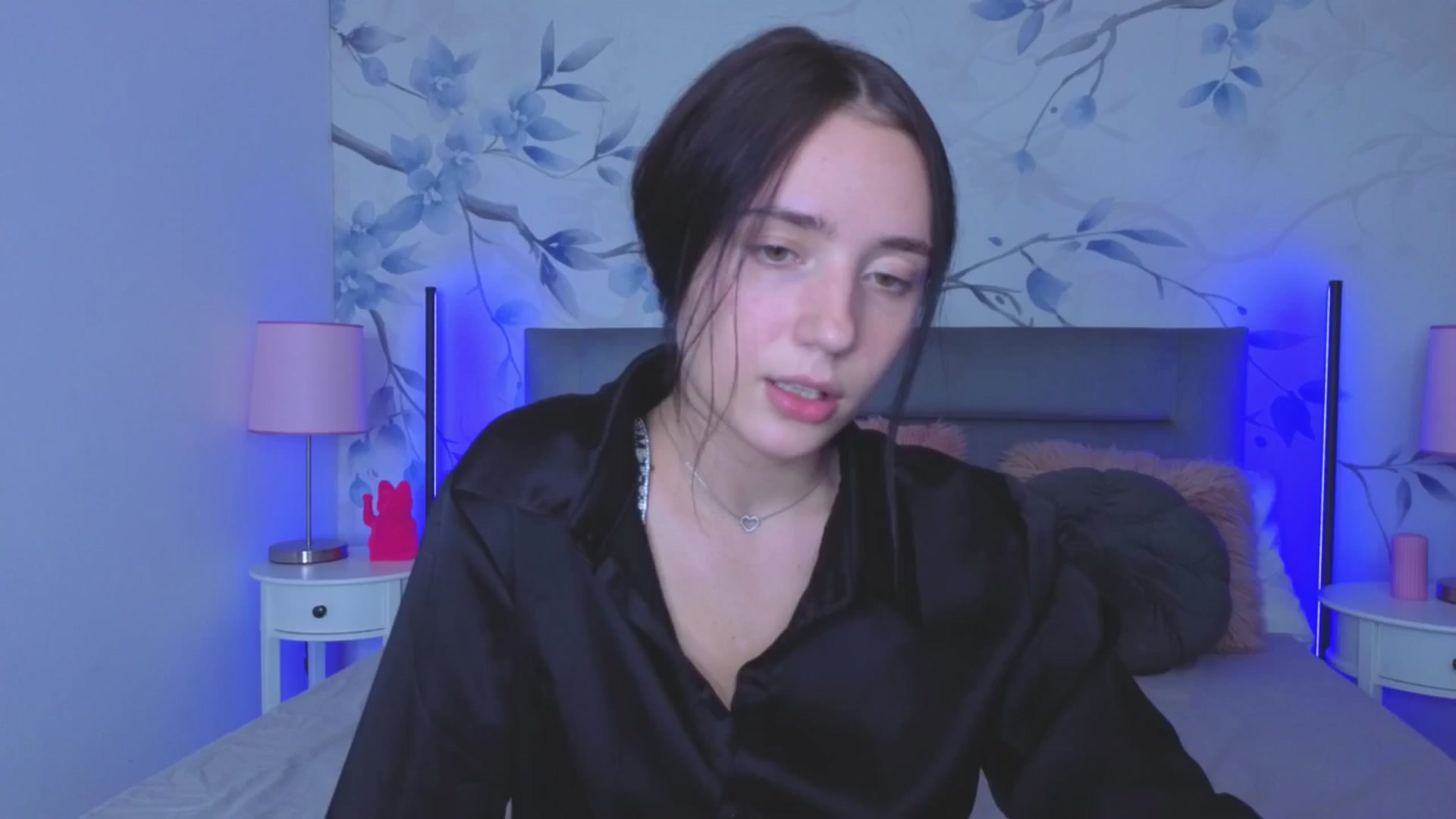 Gallery image thumbnail from Fortune777_'s myfreecams stream on, 10/17/2025, 24:18 image 20 of 20