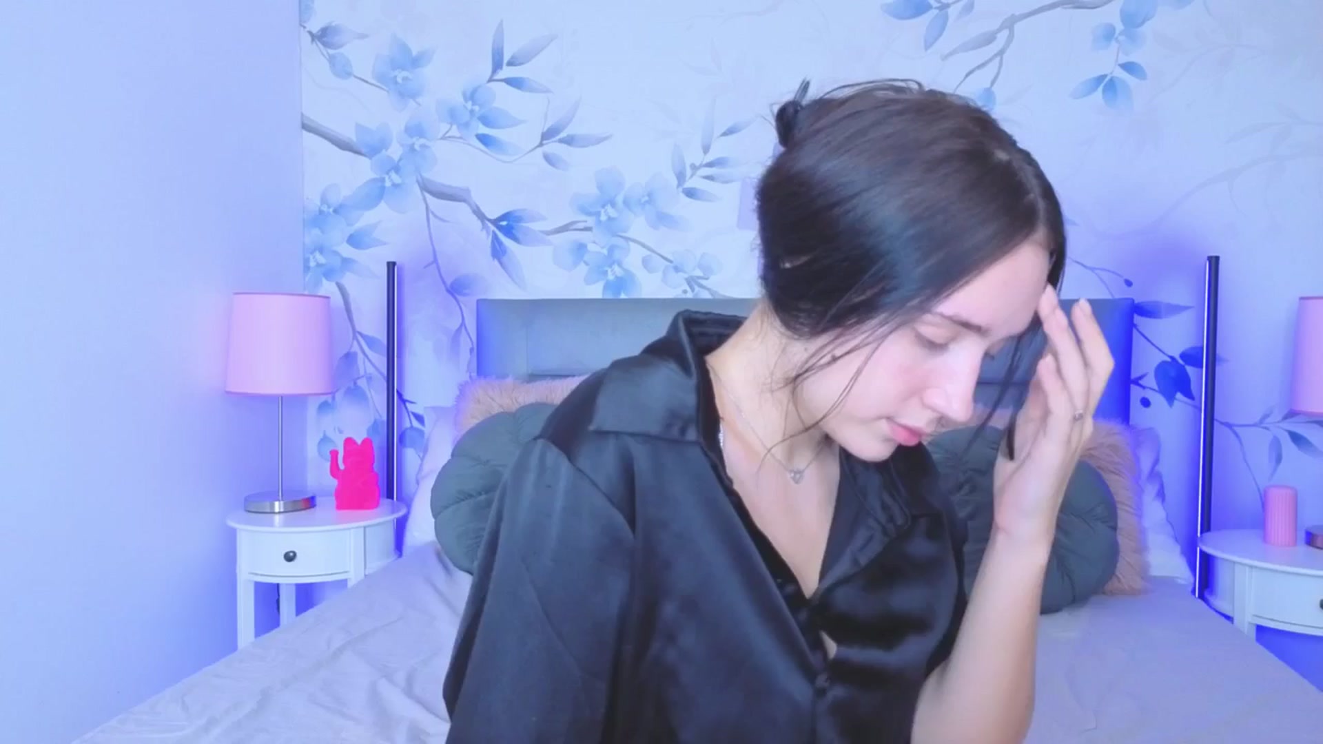 Gallery image thumbnail from Fortune777_'s myfreecams stream on, 10/17/2025, 24:18 image 17 of 20
