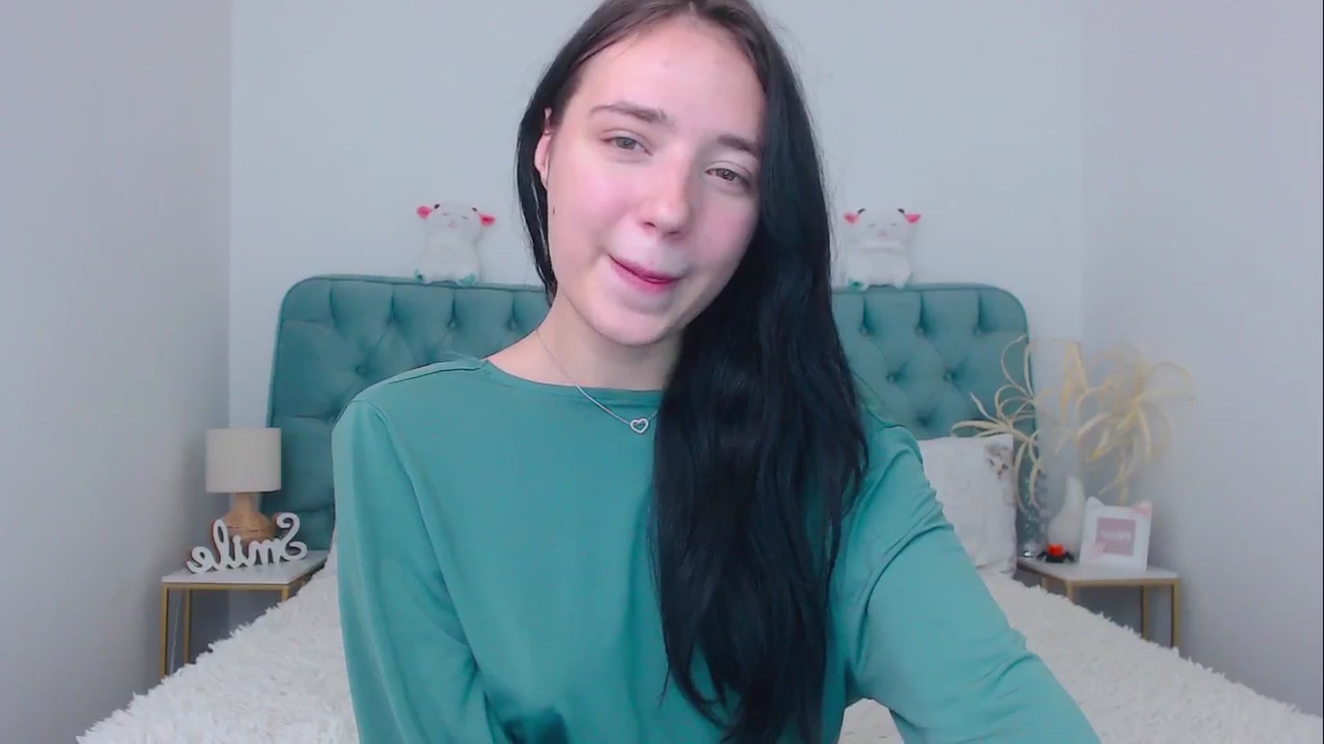 Gallery image thumbnail from Fortune777_'s myfreecams stream on, 10/19/2025, 09:15 image 14 of 20