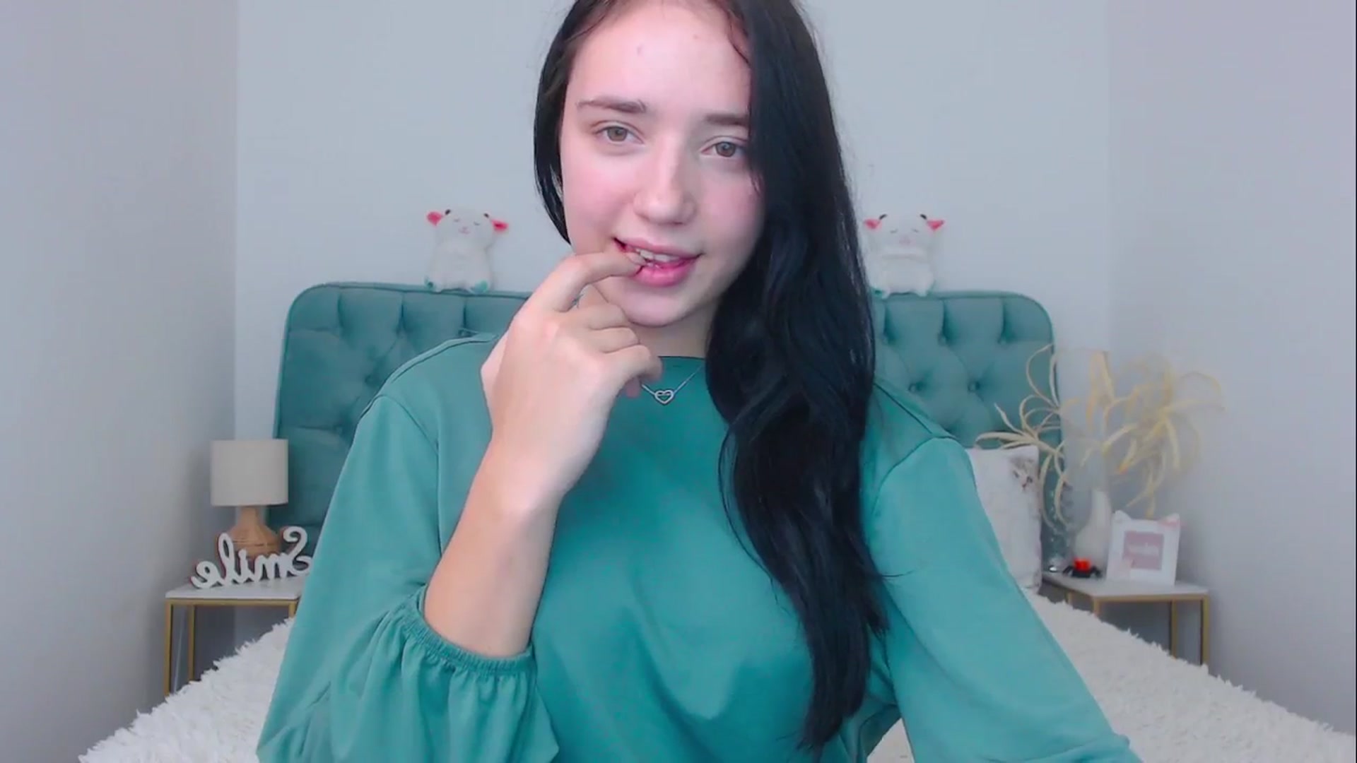 Gallery image thumbnail from Fortune777_'s myfreecams stream on, 10/19/2025, 09:15 image 11 of 20