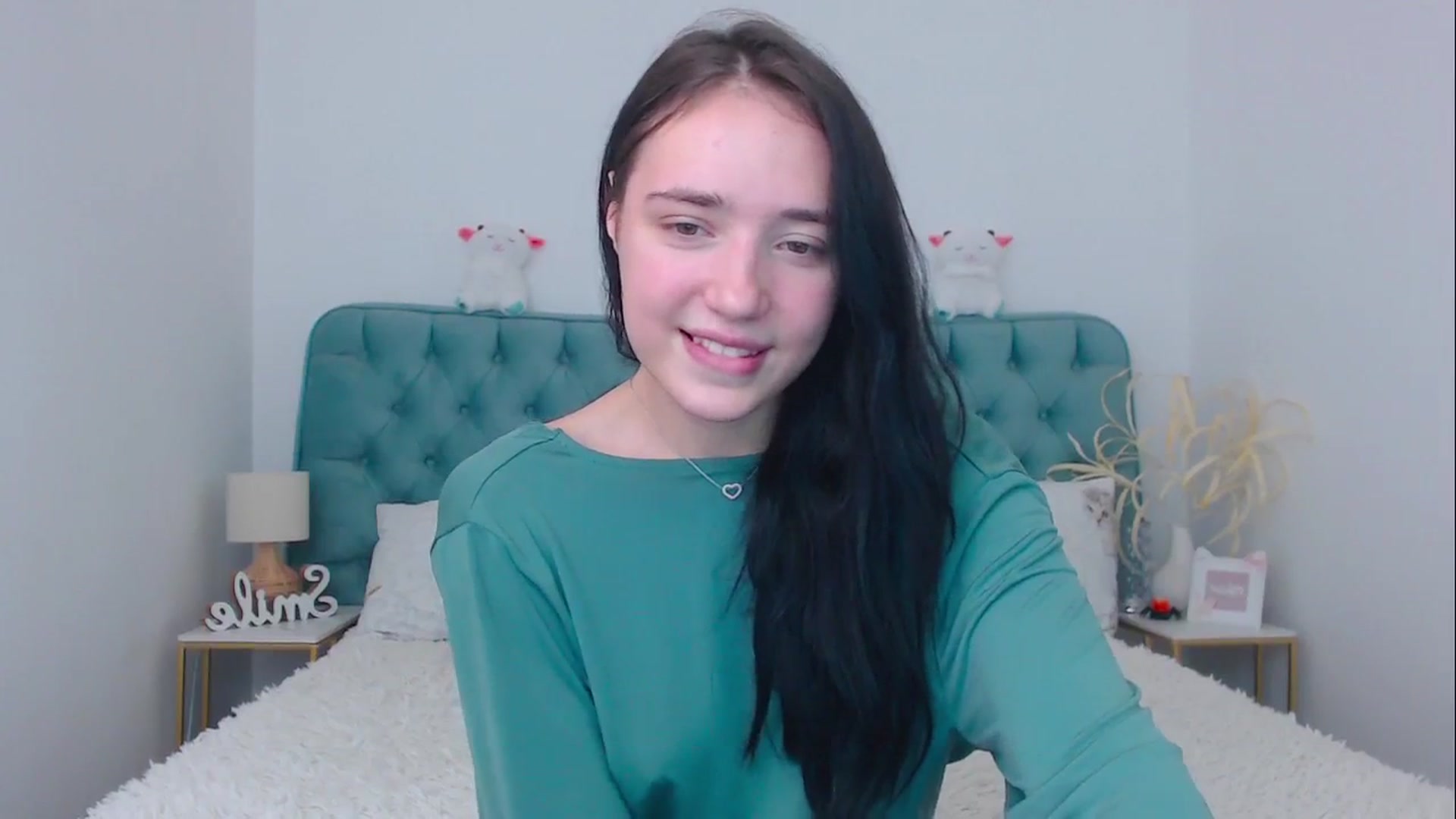 Gallery image thumbnail from Fortune777_'s myfreecams stream on, 10/19/2025, 09:15 image 8 of 20