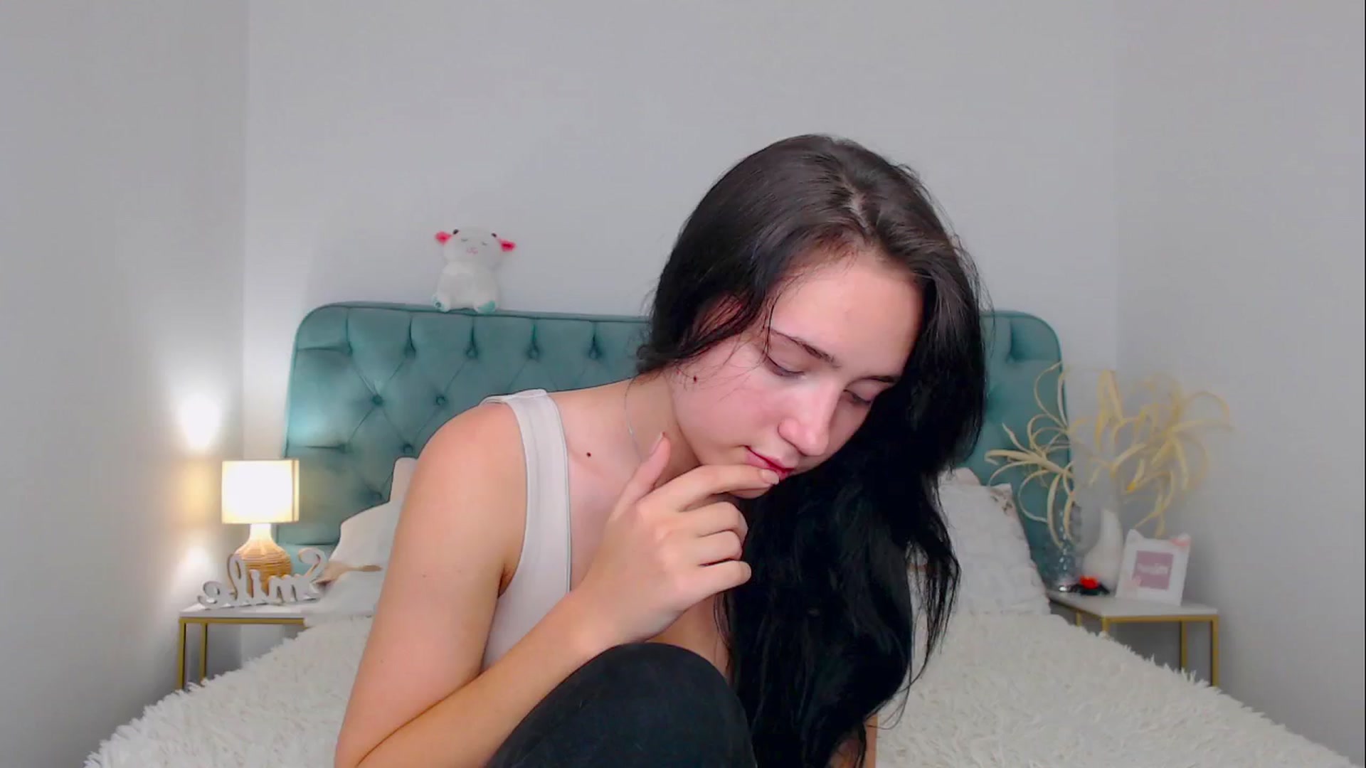 Gallery image thumbnail from Fortune777_'s myfreecams stream on, 10/22/2025, 12:20 image 9 of 20
