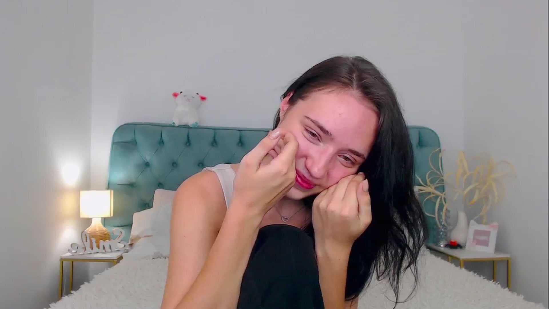 Gallery image thumbnail from Fortune777_'s myfreecams stream on, 10/22/2025, 15:58 image 6 of 20