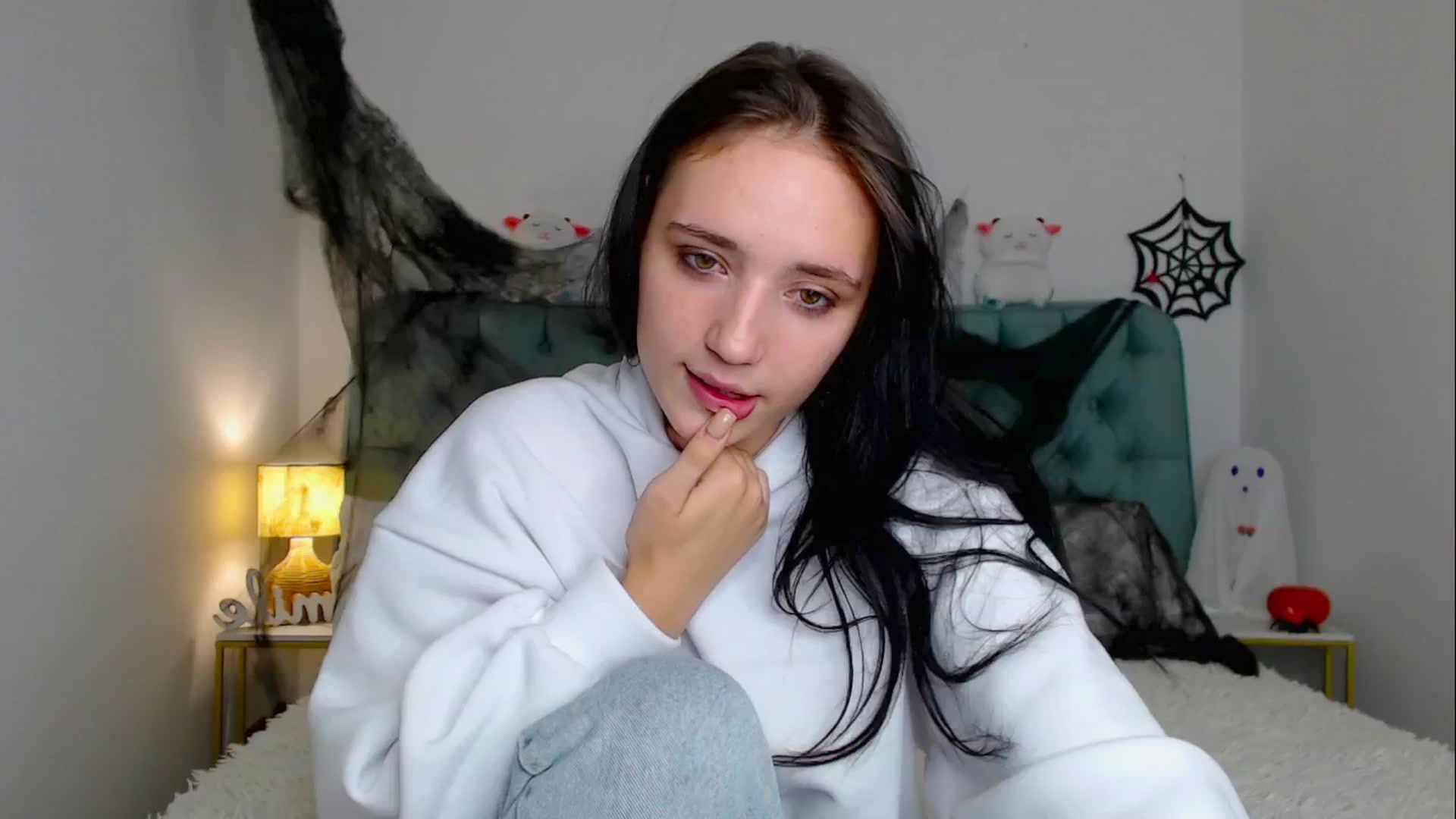 Gallery image thumbnail from Fortune777_'s myfreecams stream on, 10/29/2025, 22:55 image 17 of 20