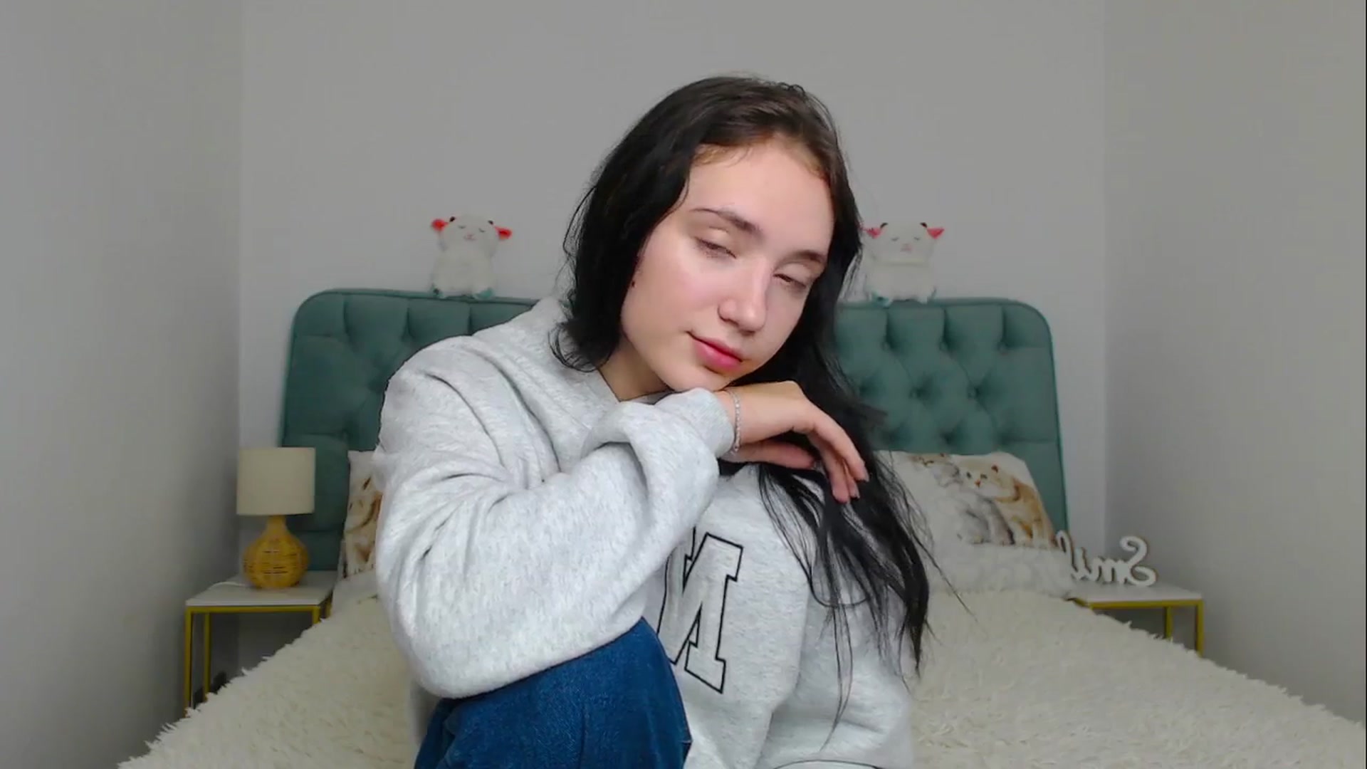 Gallery image thumbnail from Fortune777_'s myfreecams stream on, 11/16/2025, 23:50 image 7 of 20