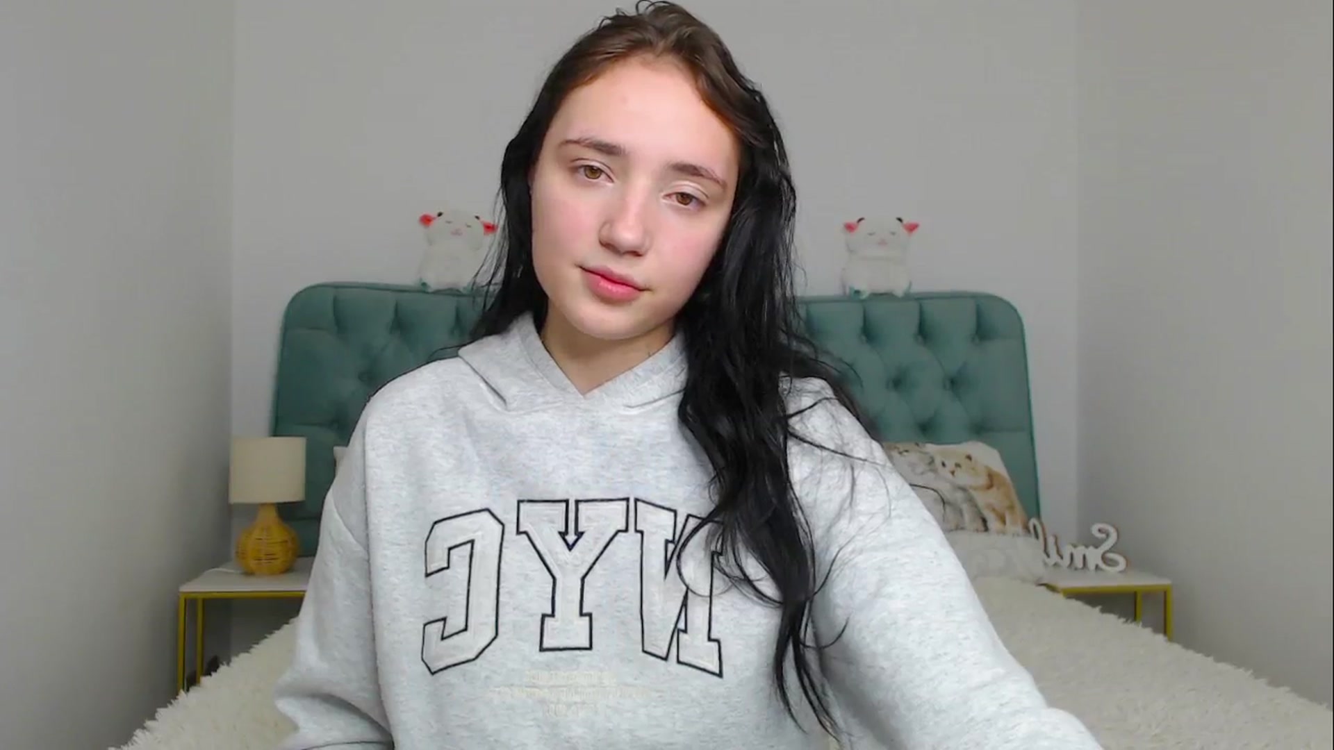 Gallery image thumbnail from Fortune777_'s myfreecams stream on, 11/17/2025, 01:09 image 17 of 20