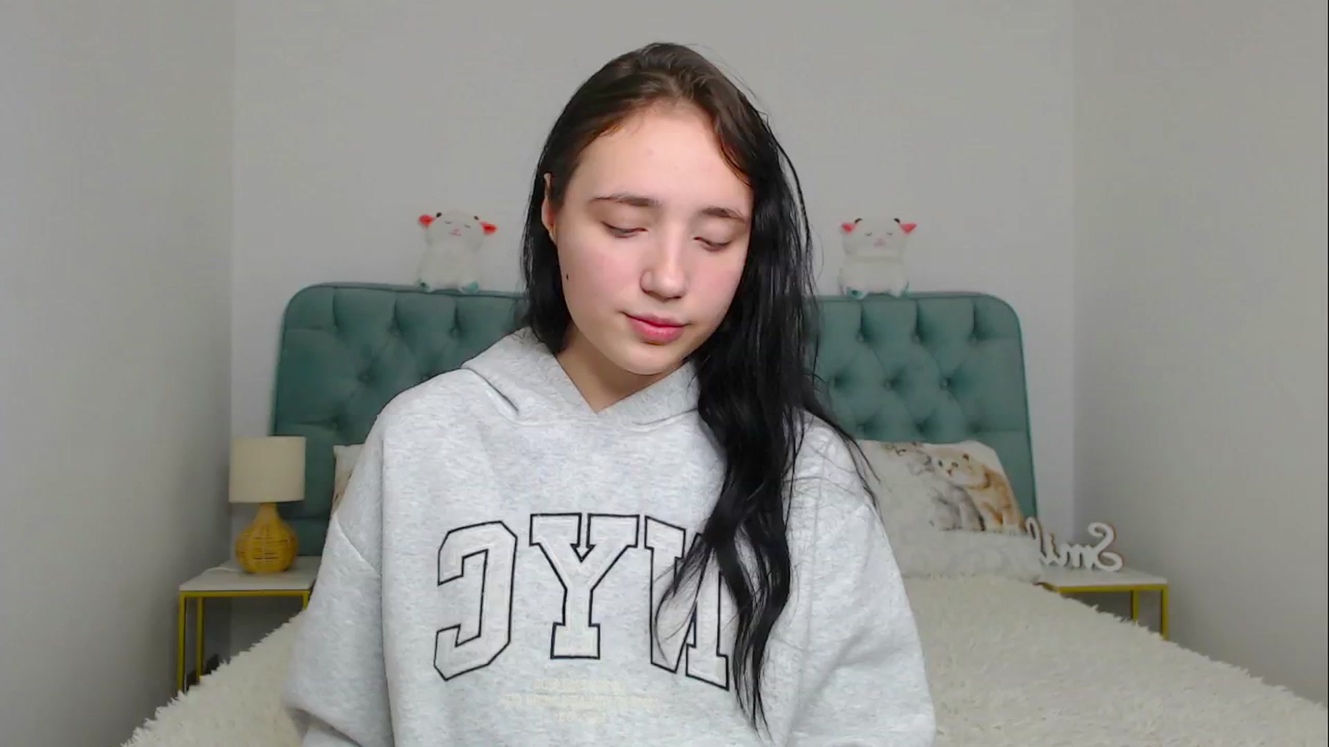 Gallery image thumbnail from Fortune777_'s myfreecams stream on, 11/17/2025, 01:09 image 1 of 20