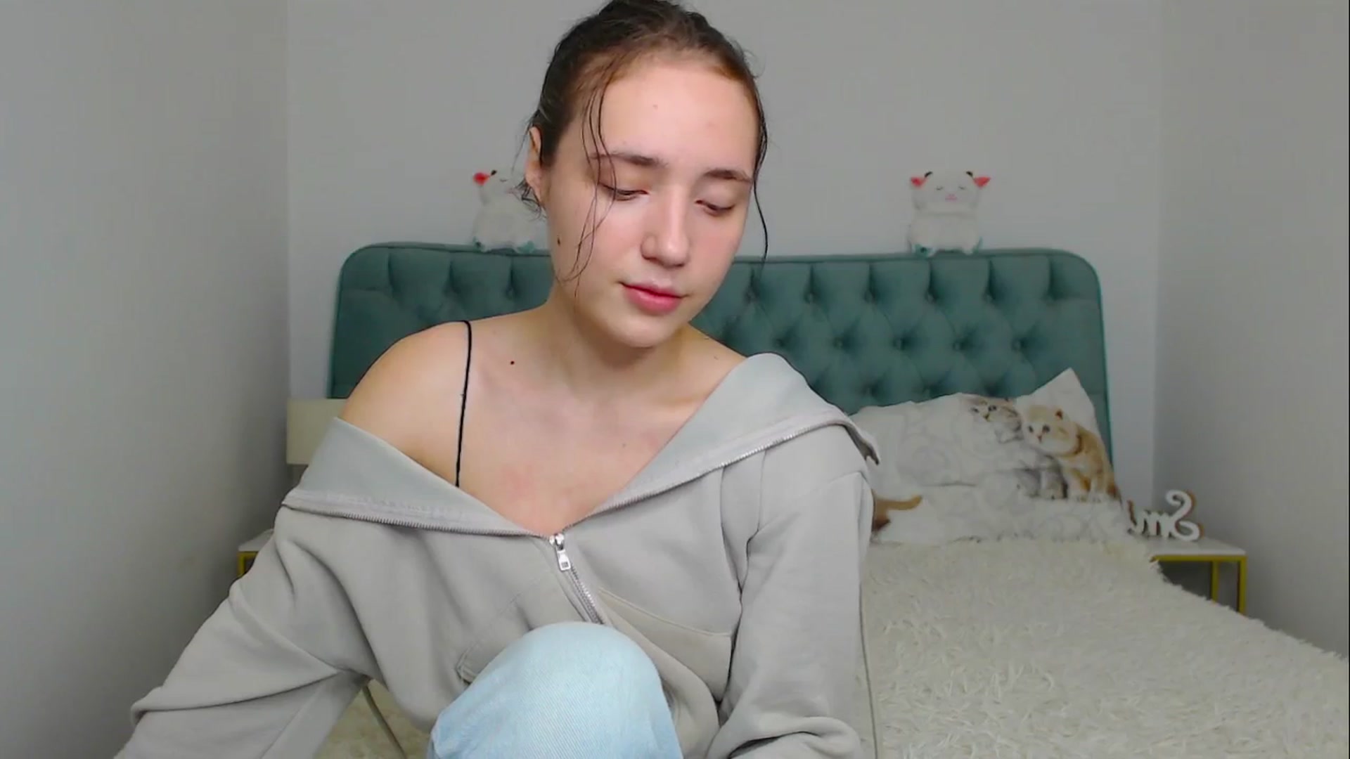 Gallery image thumbnail from Fortune777_'s myfreecams stream on, 11/17/2025, 22:37 image 3 of 20