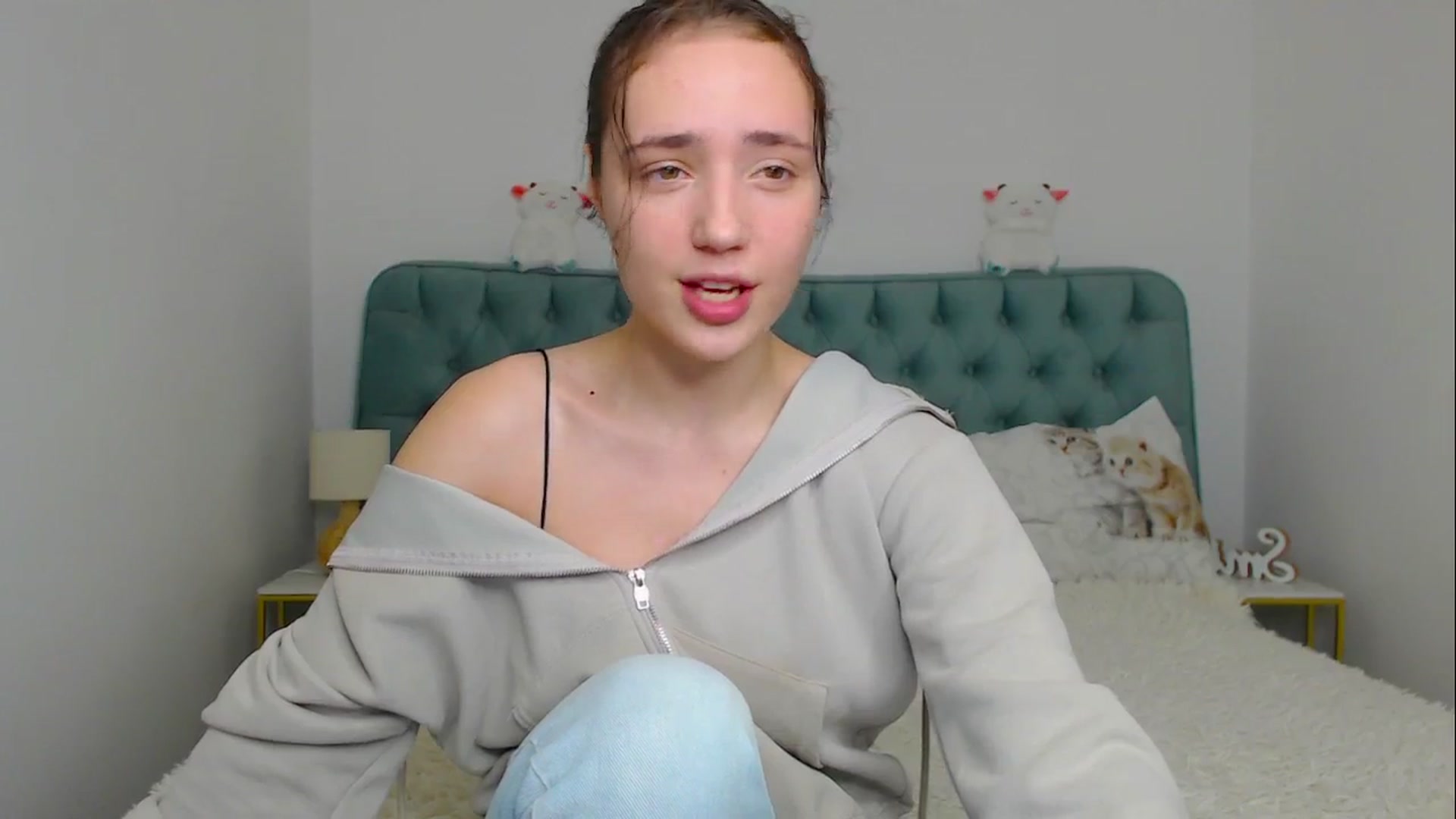 Gallery image thumbnail from Fortune777_'s myfreecams stream on, 11/17/2025, 22:37 image 19 of 20