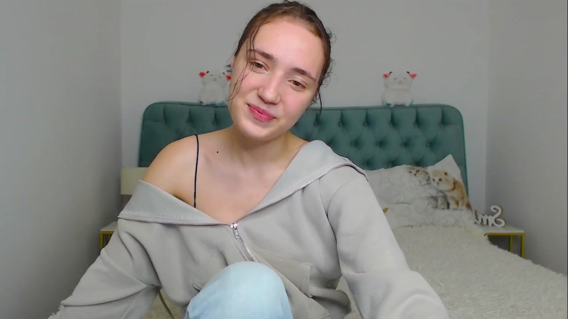 Gallery image thumbnail from Fortune777_'s myfreecams stream on, 11/17/2025, 22:37 image 11 of 20