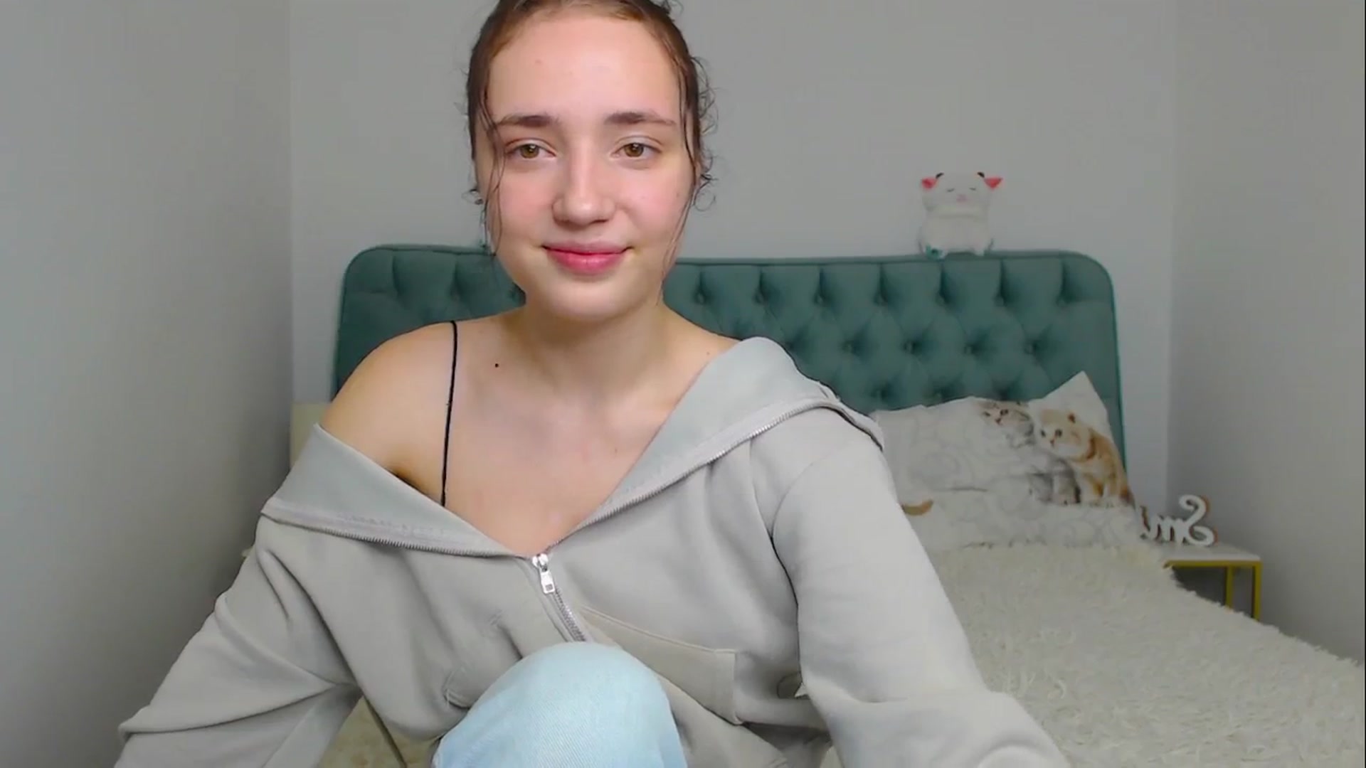 Gallery image thumbnail from Fortune777_'s myfreecams stream on, 11/17/2025, 22:37 image 6 of 20