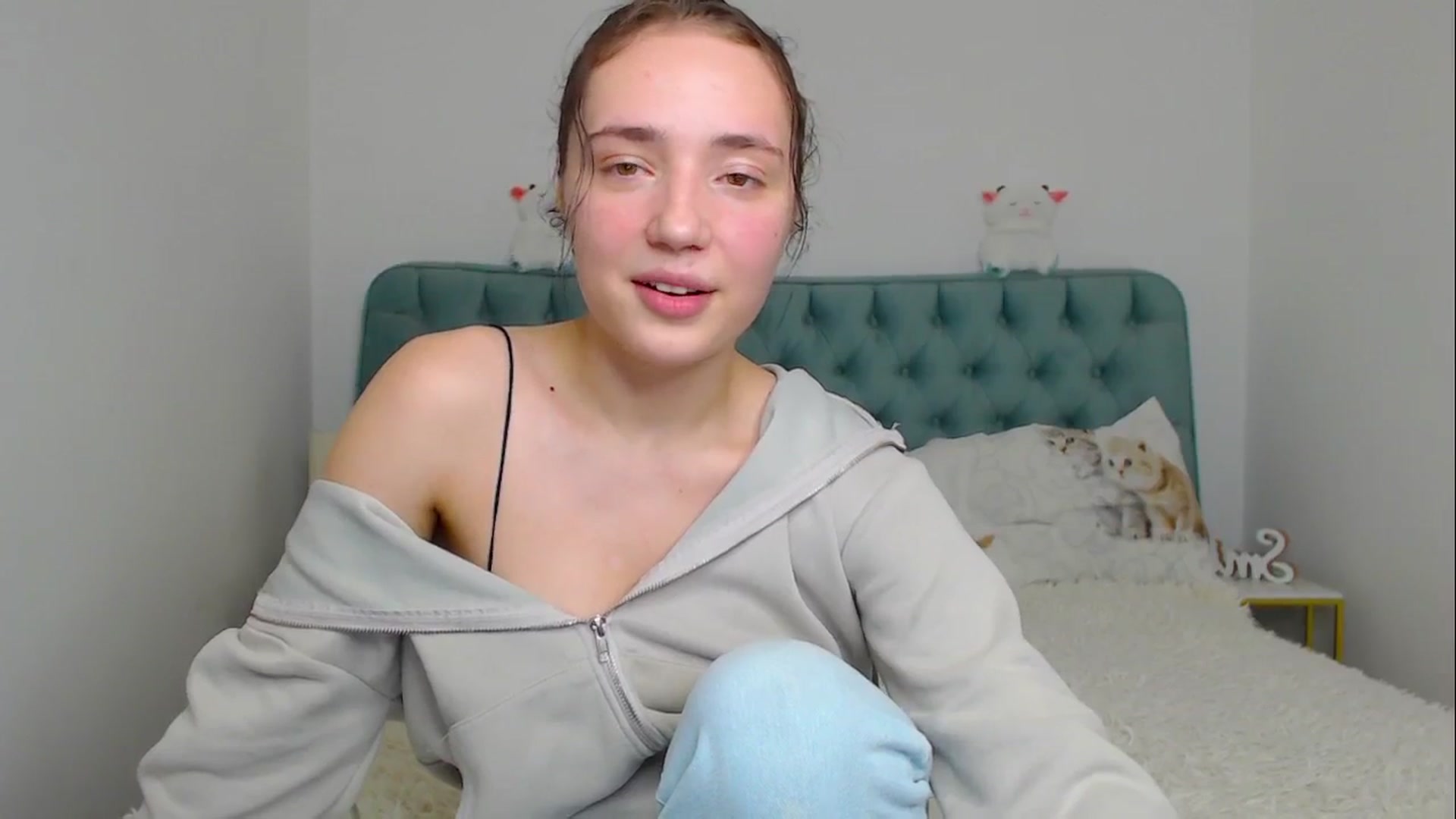 Gallery image thumbnail from Fortune777_'s myfreecams stream on, 11/17/2025, 23:36 image 7 of 20