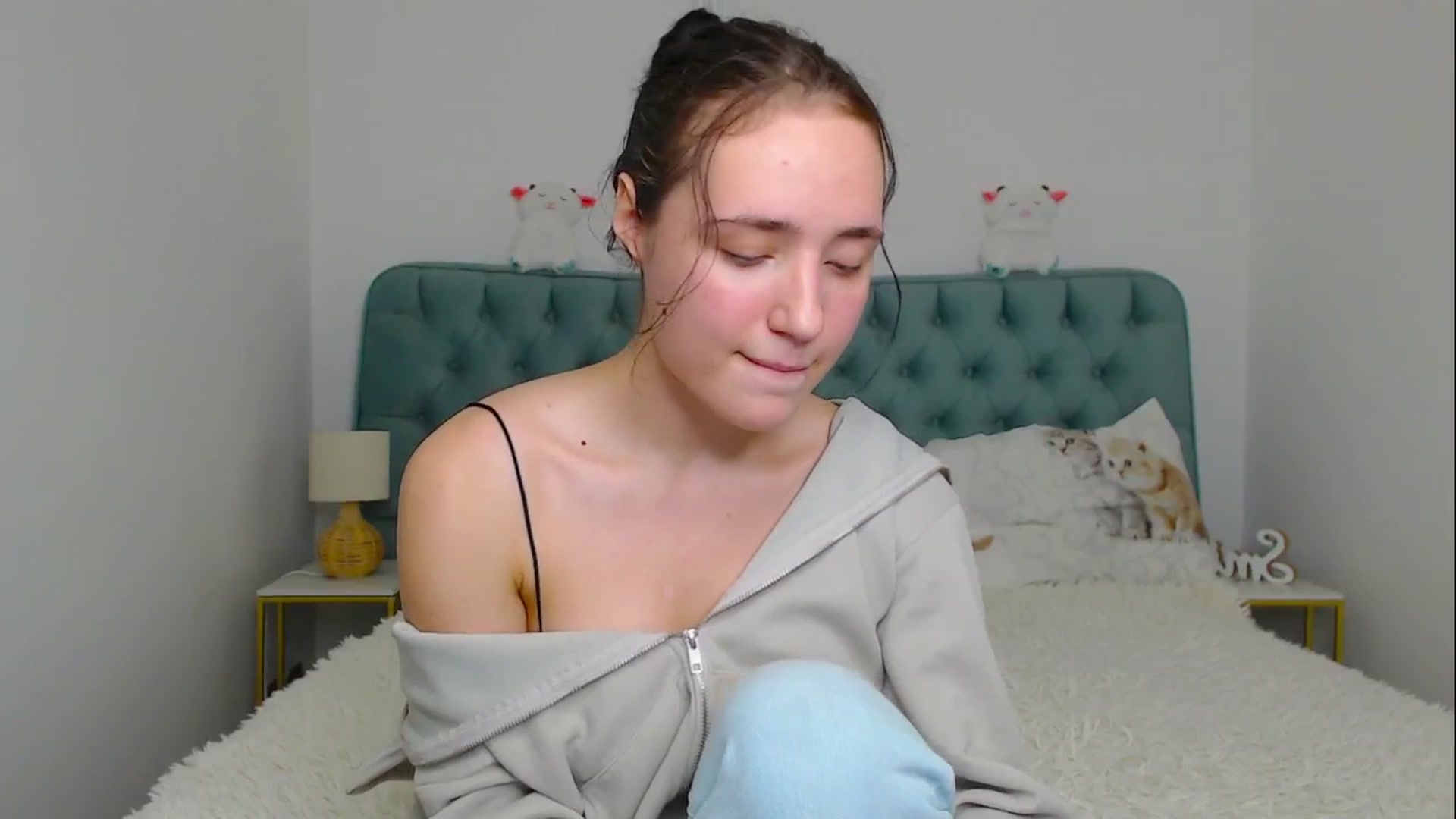 Gallery image thumbnail from Fortune777_'s myfreecams stream on, 11/17/2025, 23:36 image 15 of 20