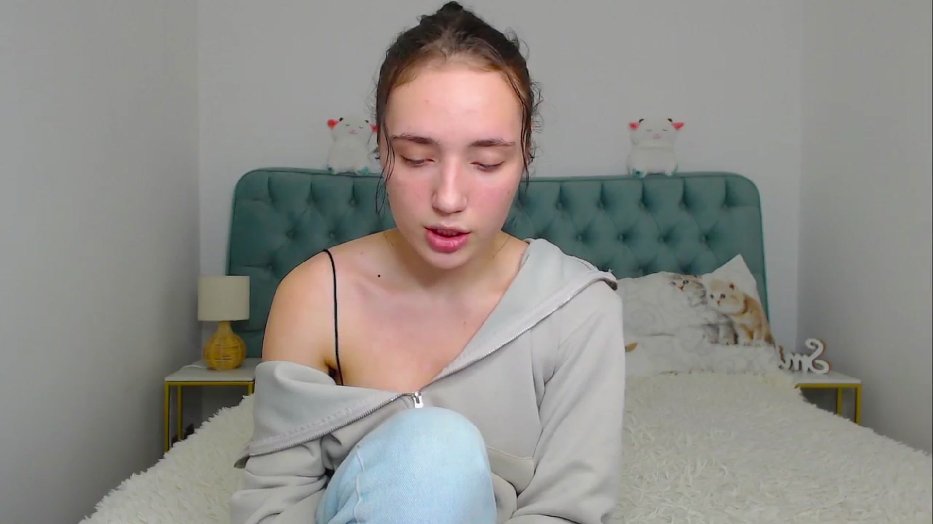 Gallery image thumbnail from Fortune777_'s myfreecams stream on, 11/17/2025, 23:36 image 5 of 20