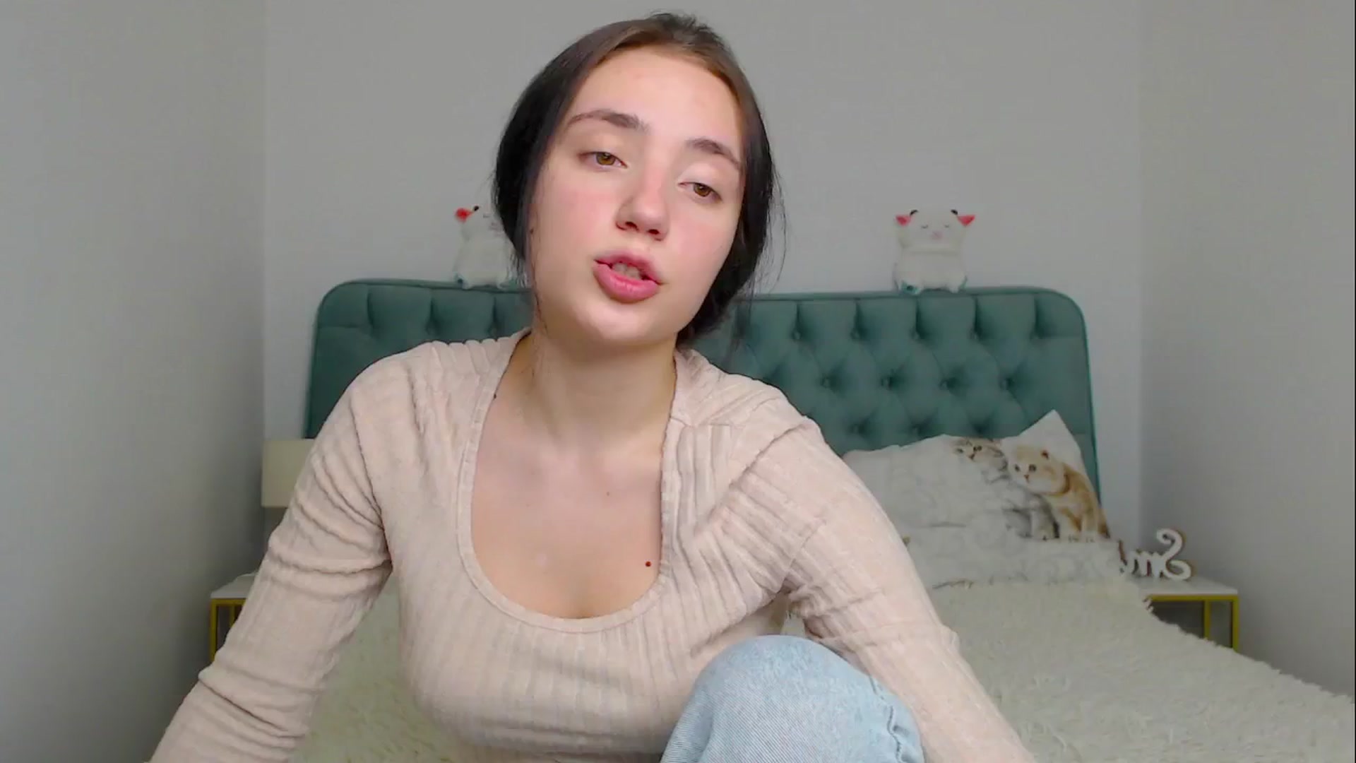 Gallery image thumbnail from Fortune777_'s myfreecams stream on, 11/18/2025, 23:44 image 14 of 20